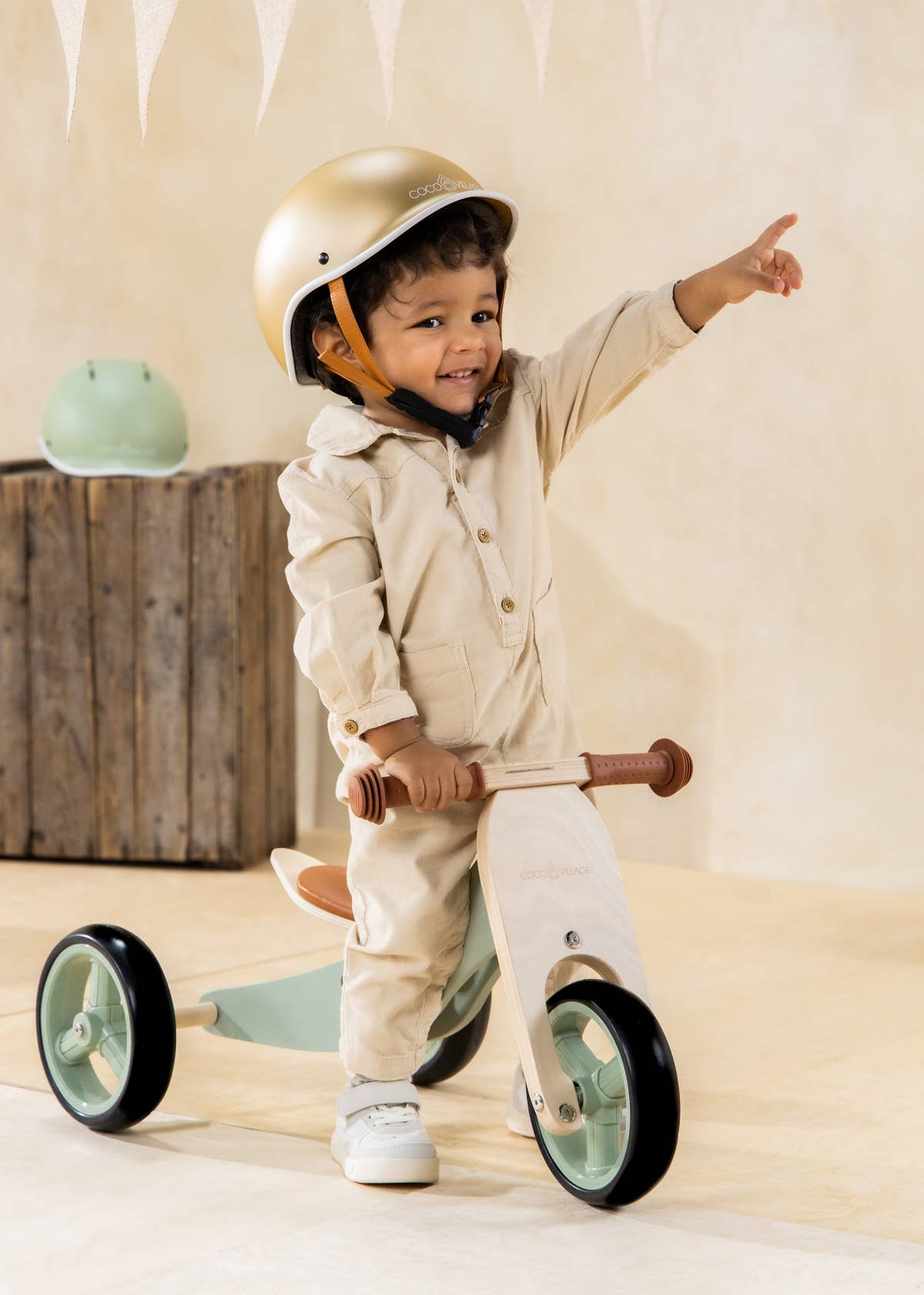 Vélo d'équilibre Nano - Seafoam Coco Village Vélo d'équilibre Nano - Seafoam myplayground