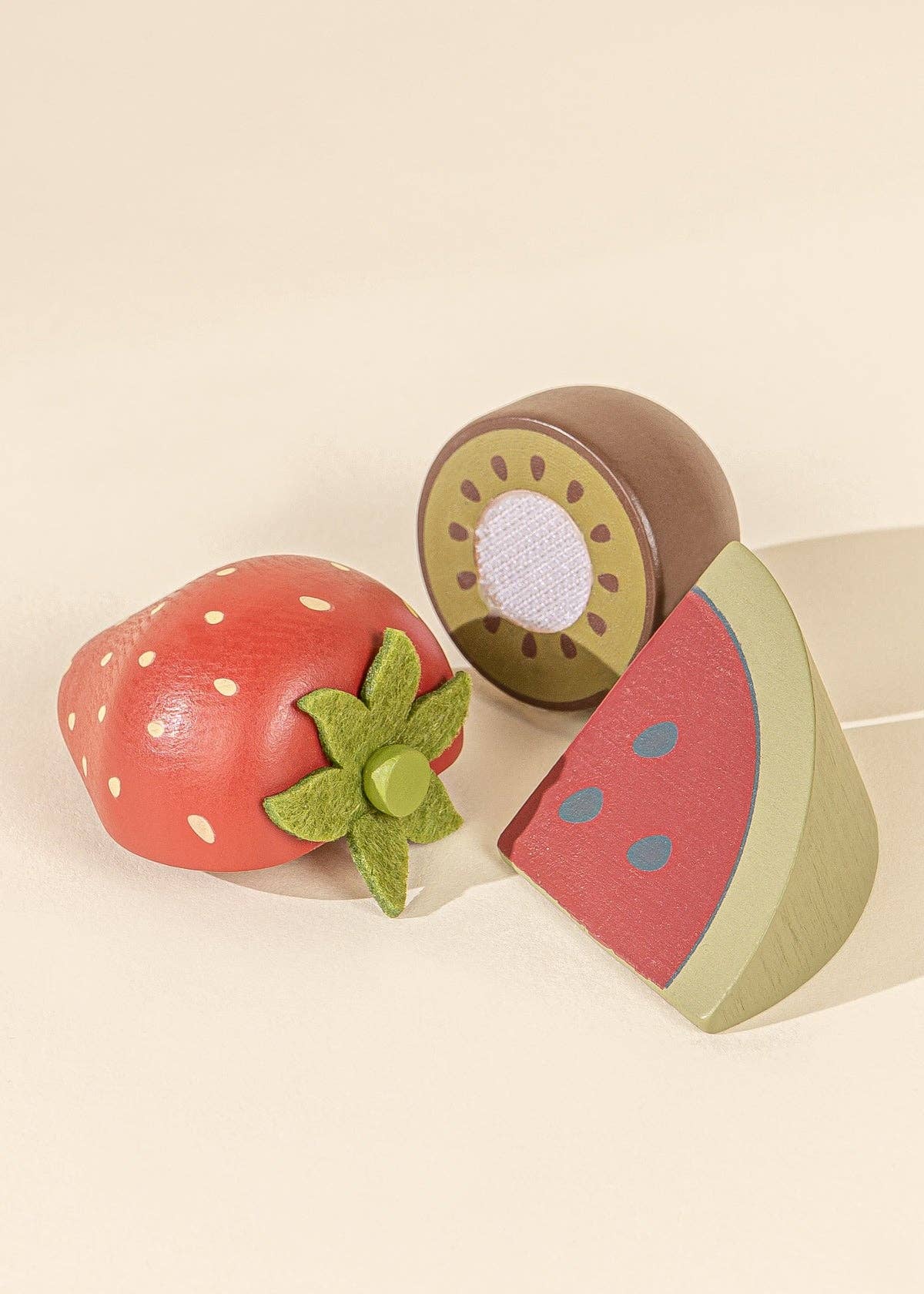 Ensemble de jeu de fruits en bois Coco Village Ensemble de jeu de fruits en bois myplayground
