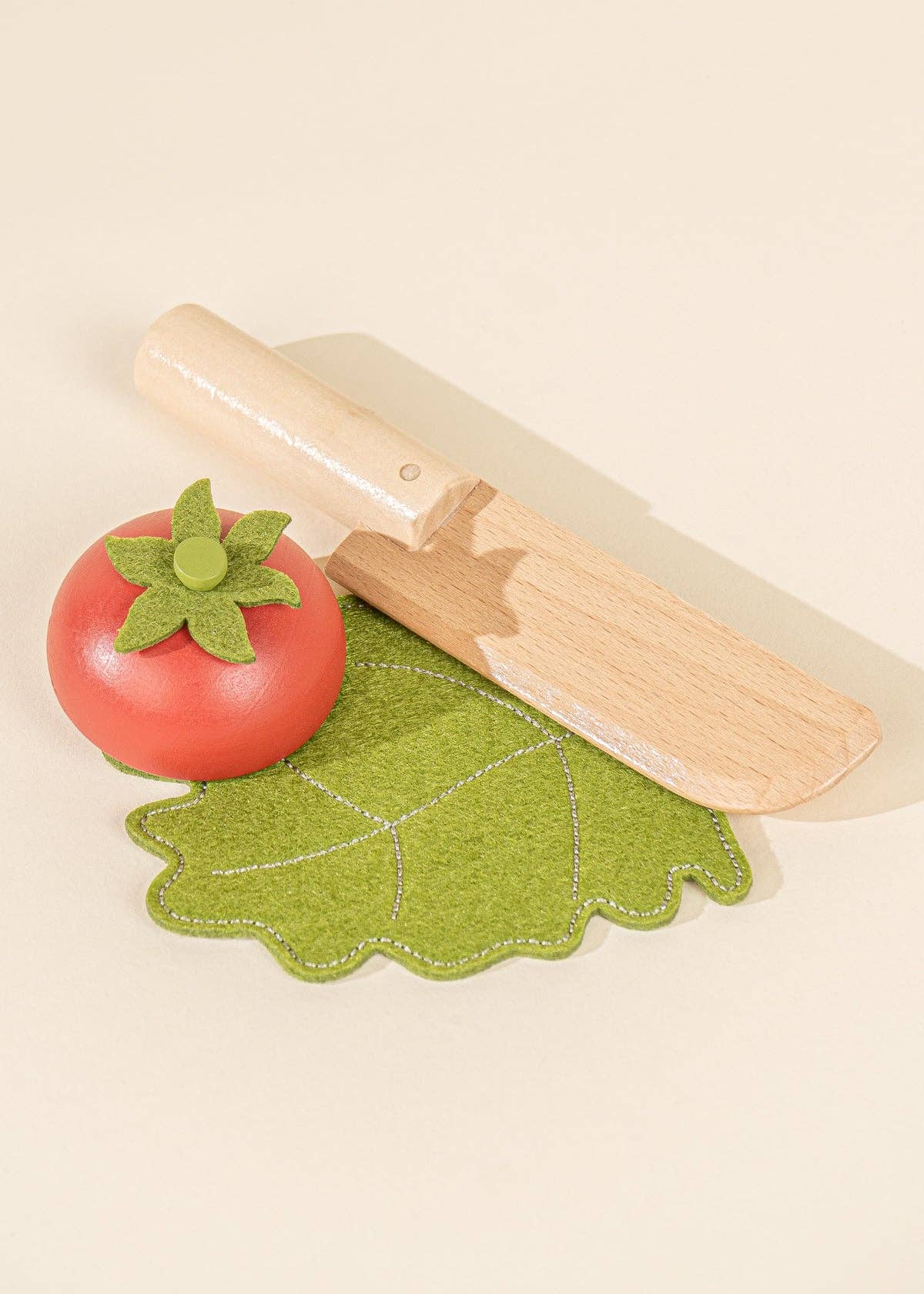 Set de jeu de légumes en bois Coco Village Set de jeu de légumes en bois myplayground