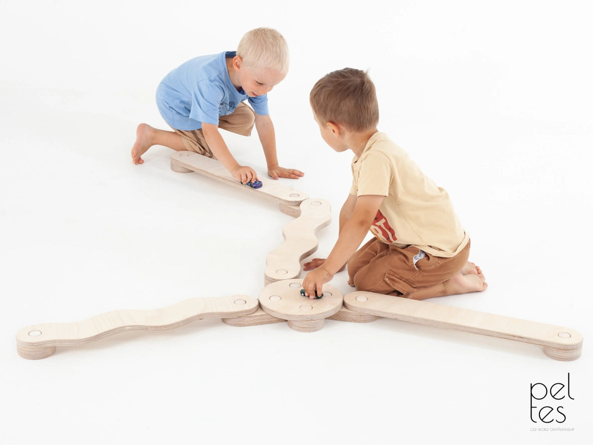 Poutres d'équilibre PELTES®, jouet Montessori, planche d'équilibre - Jeu de motricité enfant - Happymoon HappyMoon Poutres d'équilibre PELTES®, jouet Montessori, planche d'équilibre - Jeu de motricité enfant - Happymoon myplayground