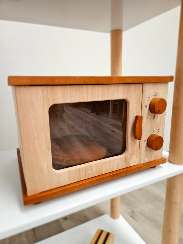 Four à micro-ondes en bois QToys USA Four à micro-ondes en bois myplayground