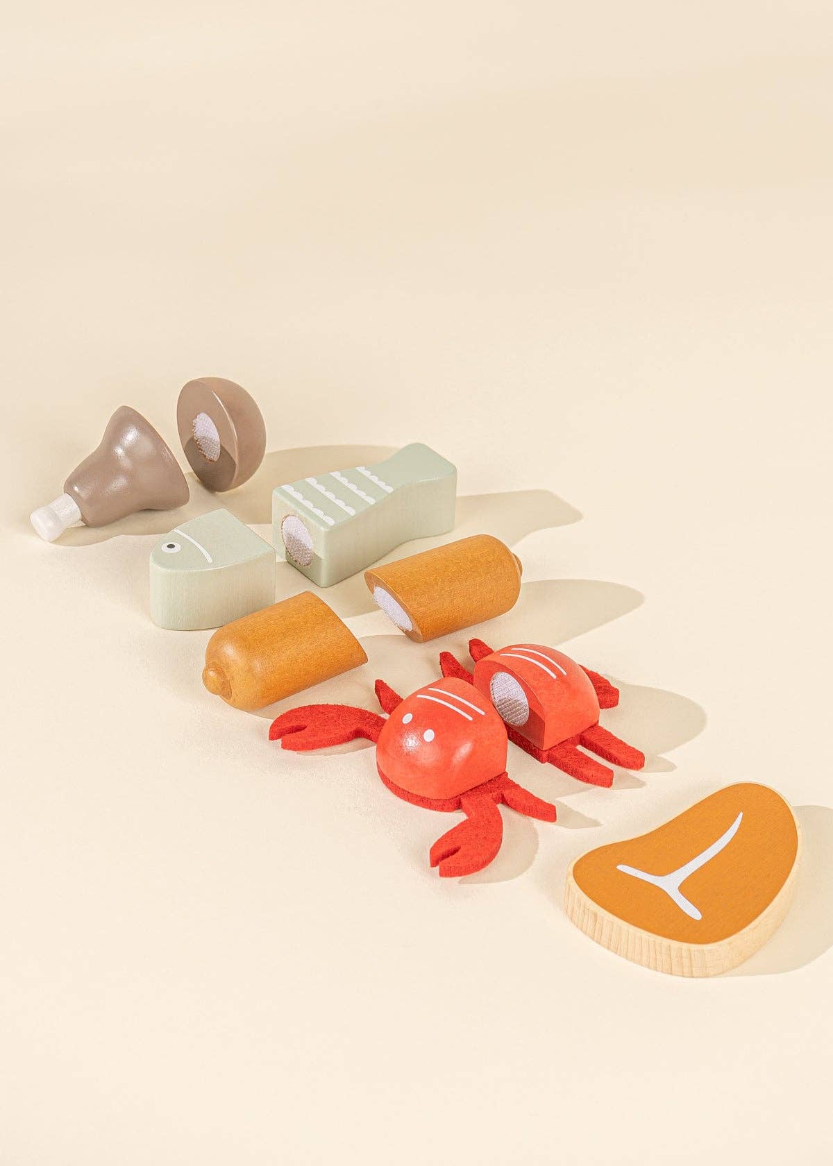 Ensemble de jeu en bois pour viande et poisson Coco Village Ensemble de jeu en bois pour viande et poisson myplayground