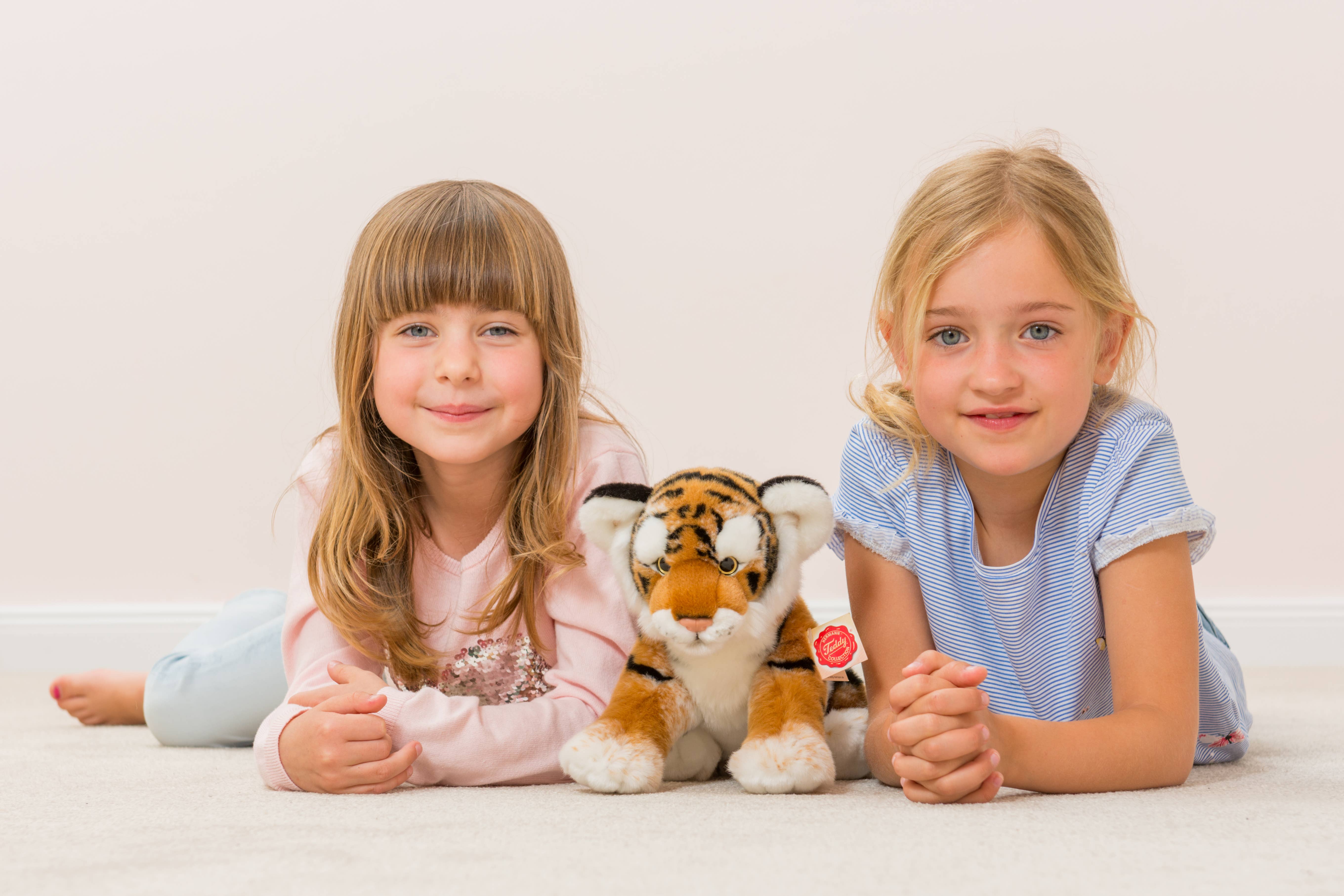 Tigre brun 32 cm - peluche - peluche Teddy Hermann Tigre brun 32 cm - peluche - peluche myplayground