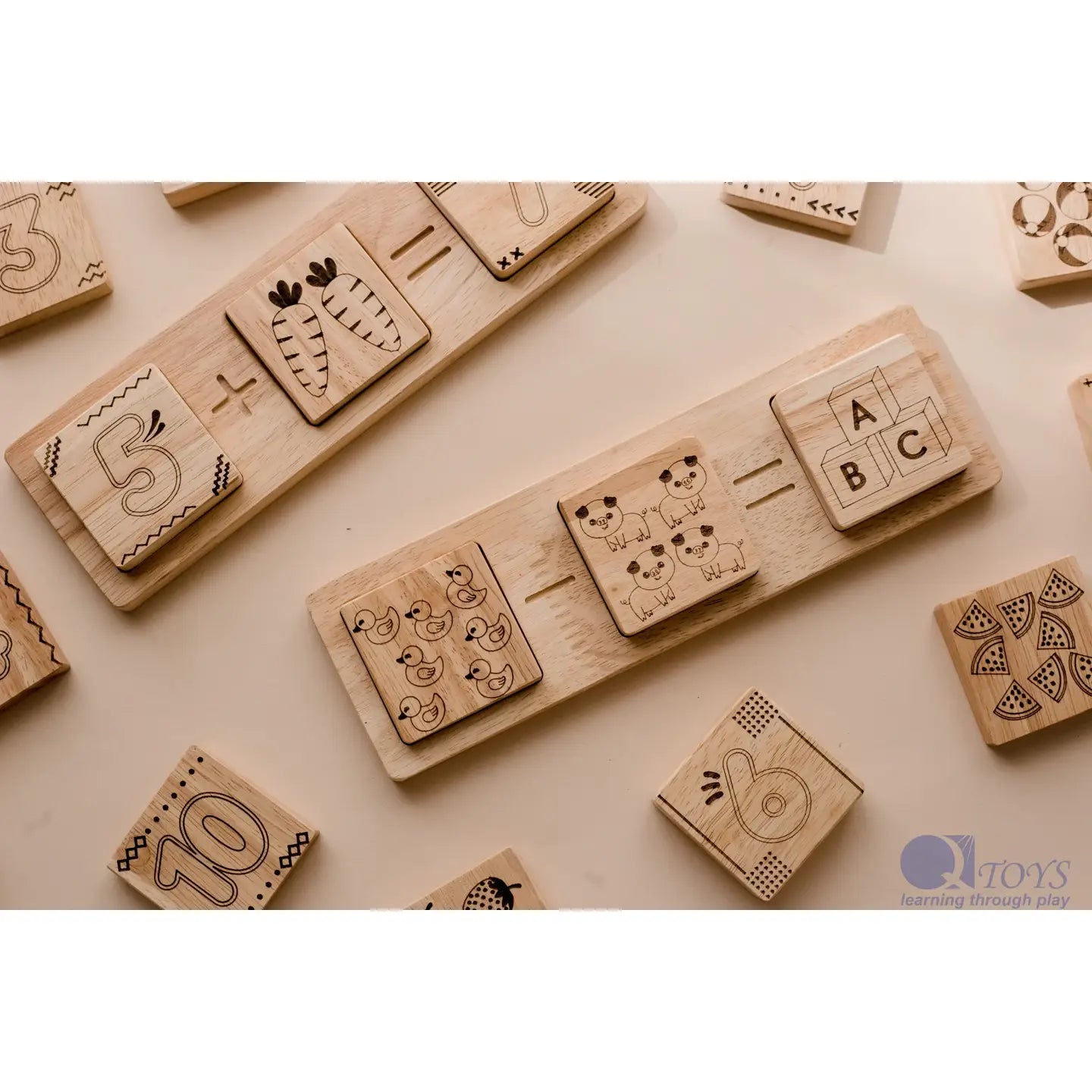 Cadre mathématique en deux parties QToys USA Cadre mathématique en deux parties myplayground
