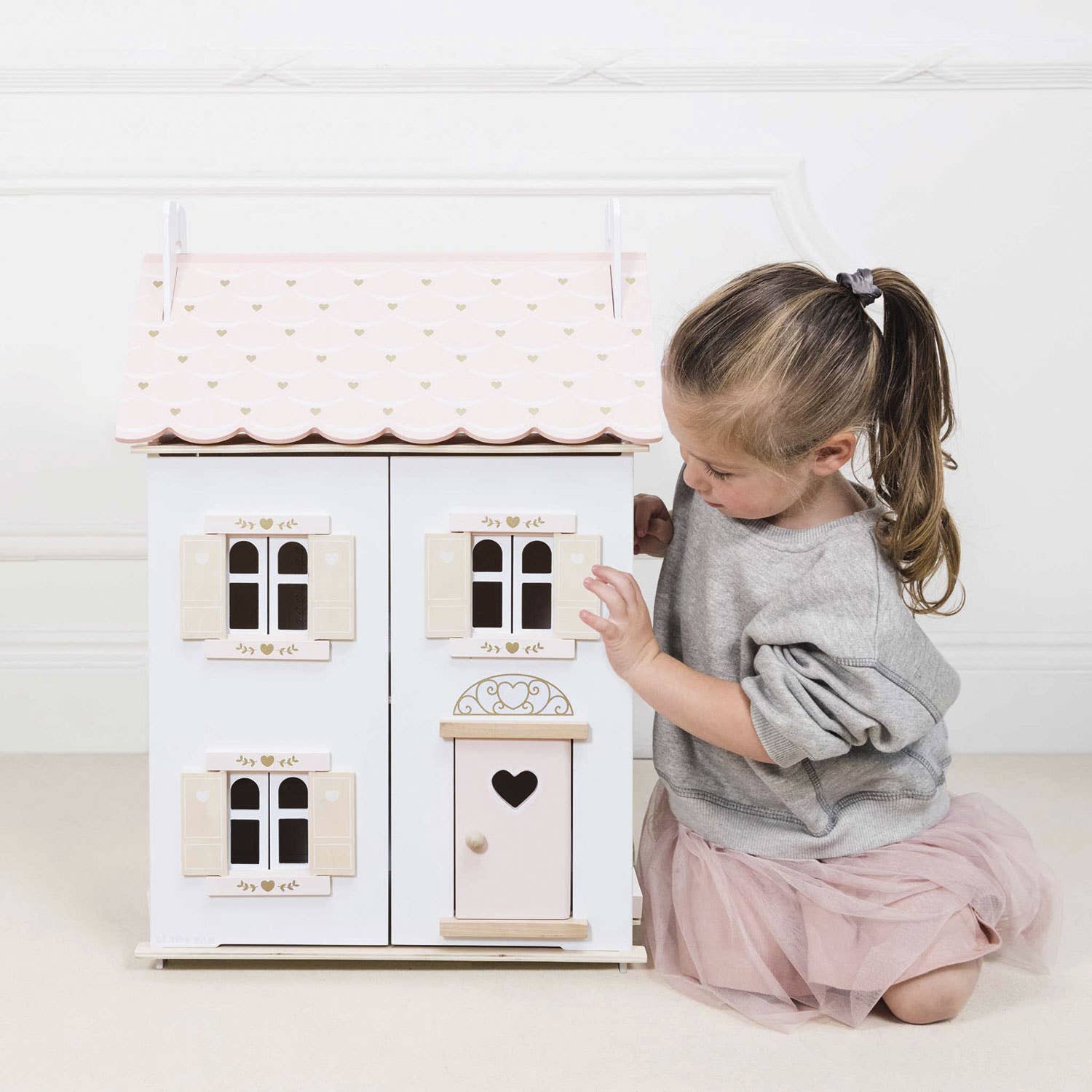 Maison de poupée Rose Coeur - Jeu éducatif enfant Le Toy Van Maison de poupée Rose Coeur - Jeu éducatif enfant myplayground