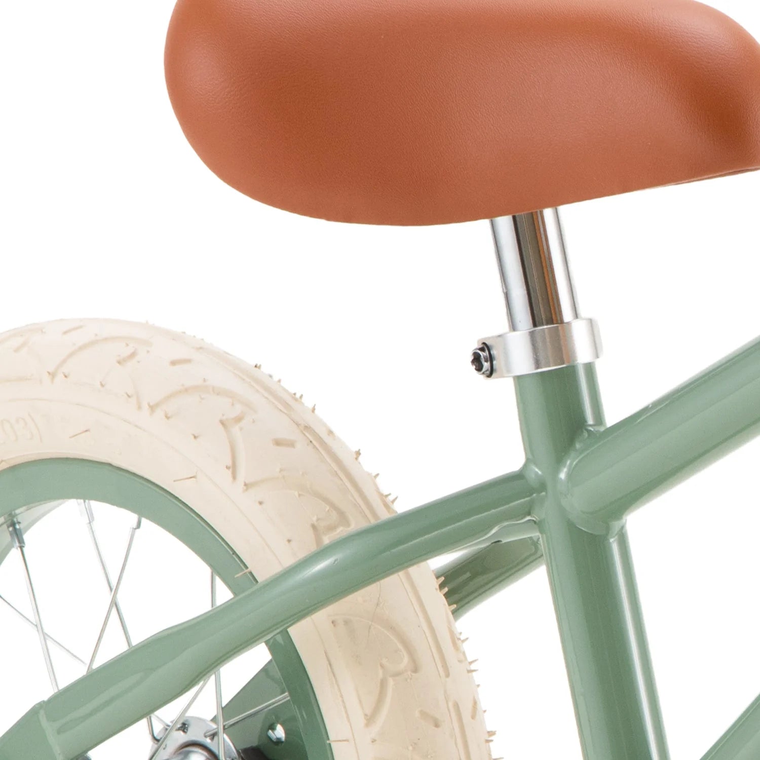 Draisienne Enfant Vert avec Panier en Osier et Stabilisateurs - Banwood - Jeu de Motricité de 3 à 5 Ans