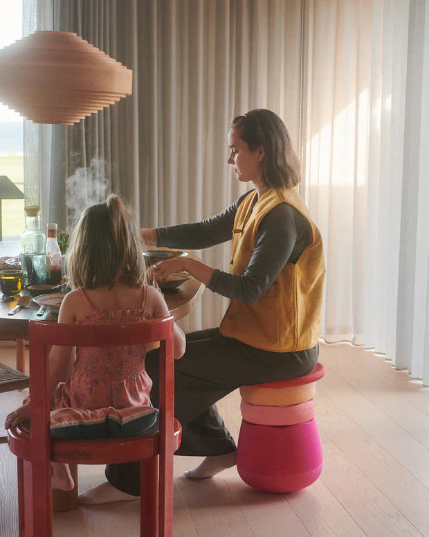 Stapelstein® Dynamic all – Tabouret modulaire pour le mouvement et la concentration à tout âge