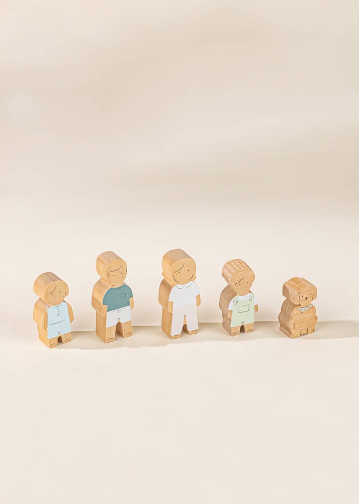 Ensemble de 5 personnages de maison de poupée familiale en bois Coco Village Ensemble de 5 personnages de maison de poupée familiale en bois myplayground