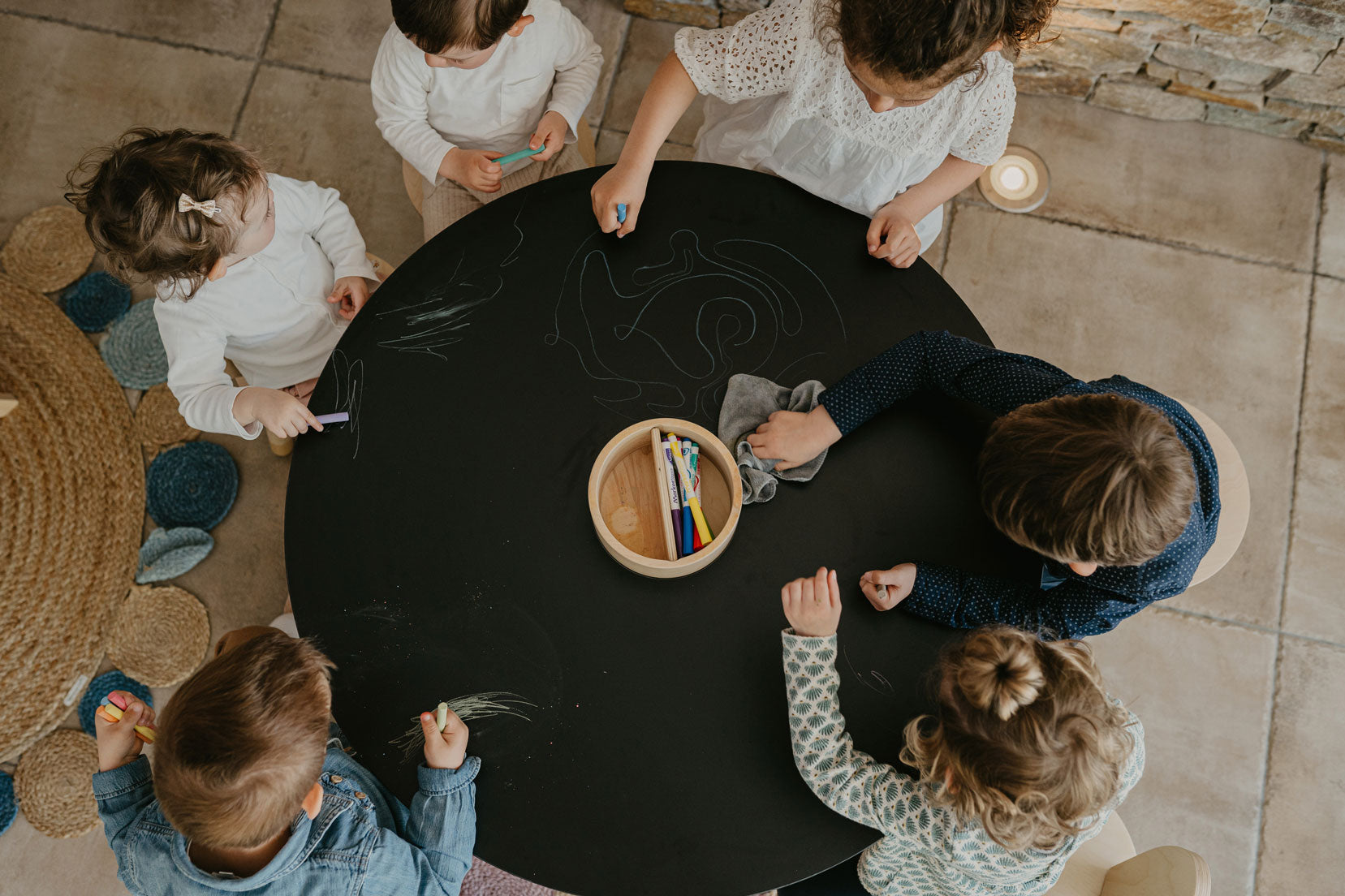 Drawin'Kids - Ensemble Drawin'table + Lot de 4 tabourets - XXL Edition Table de dessin Drawin'Kids Drawin'Kids - Ensemble Drawin'table + Lot de 4 tabourets - XXL Edition myplayground