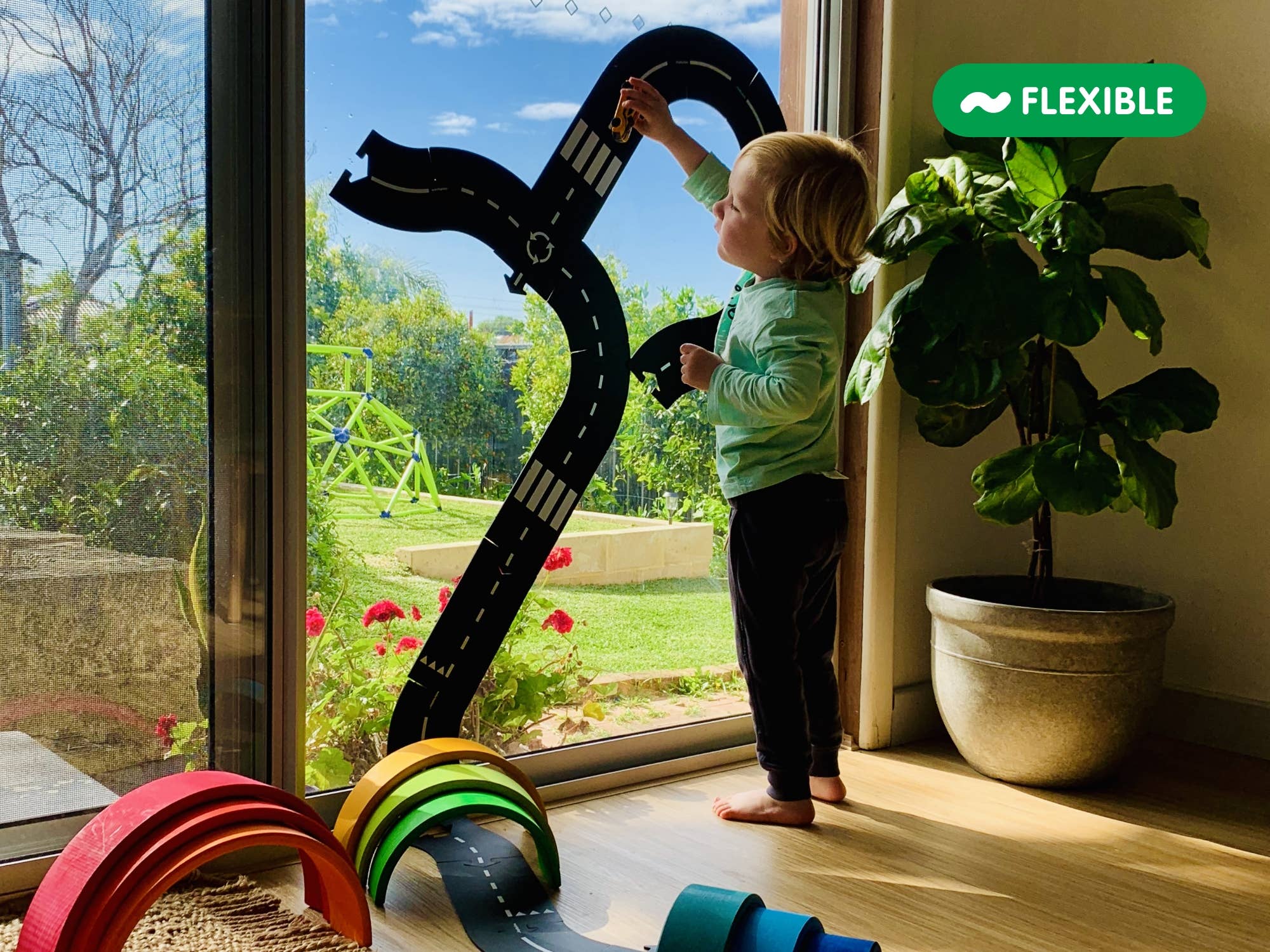 Grand jeu de route flexible pour jouets - Autoroute Waytoplay Toys - The Netherlands Grand jeu de route flexible pour jouets - Autoroute myplayground