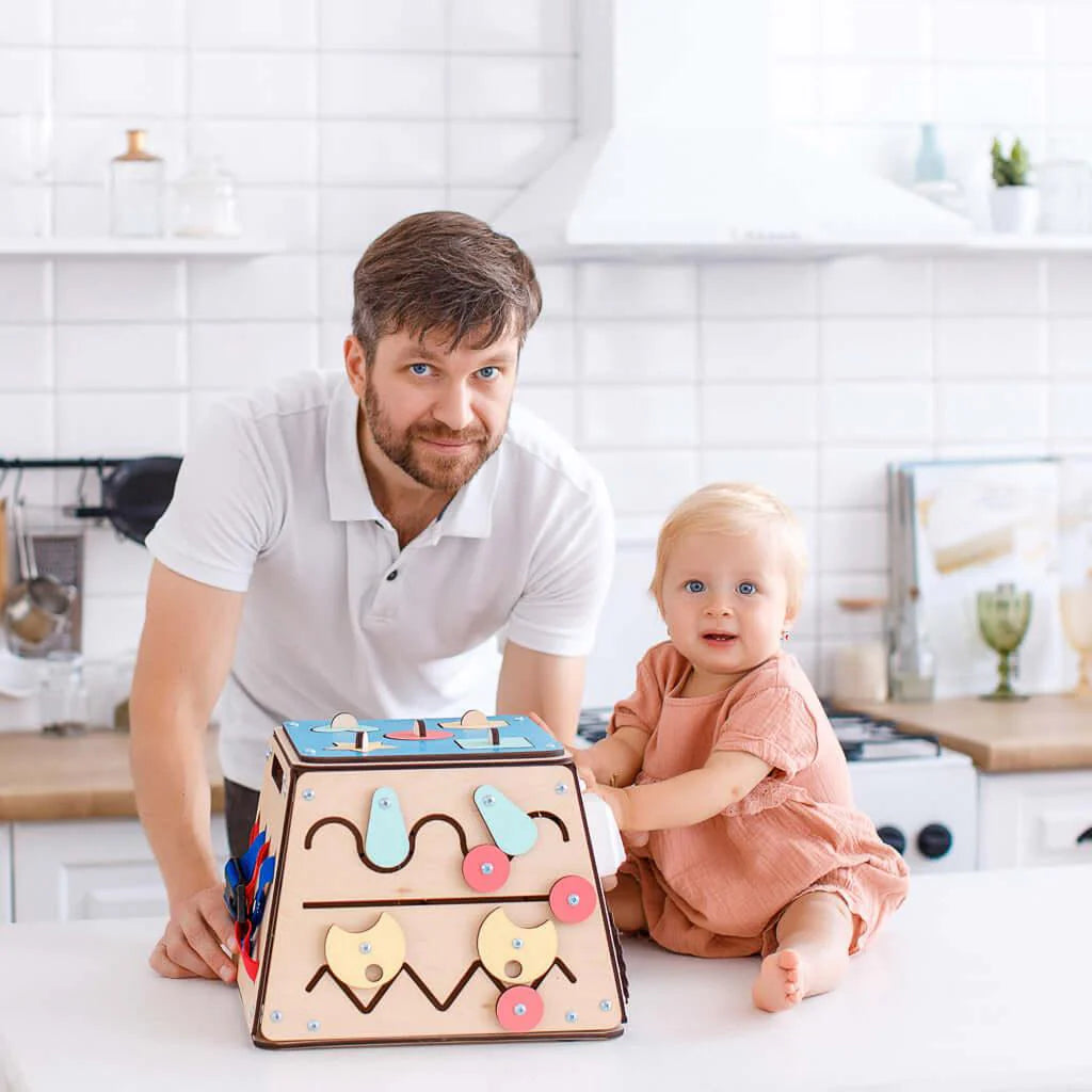 Coffre-fort - busy Board montessori, Bois Natura, 12 mois - BusyKids BusyKids myplayground