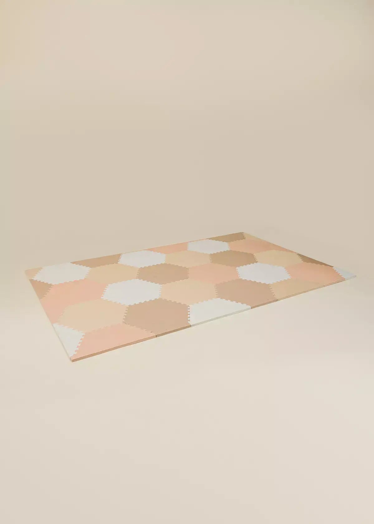 Tapis de jeu hexagonal - Beige Coco Village Tapis de jeu hexagonal - Beige myplayground