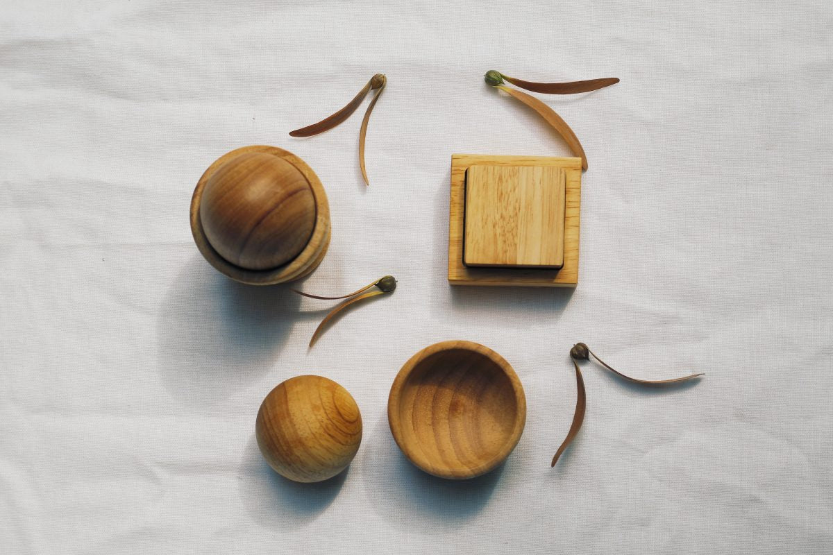 Ensemble d'œufs, de boules et de tasses Montessori QToys USA myplayground
