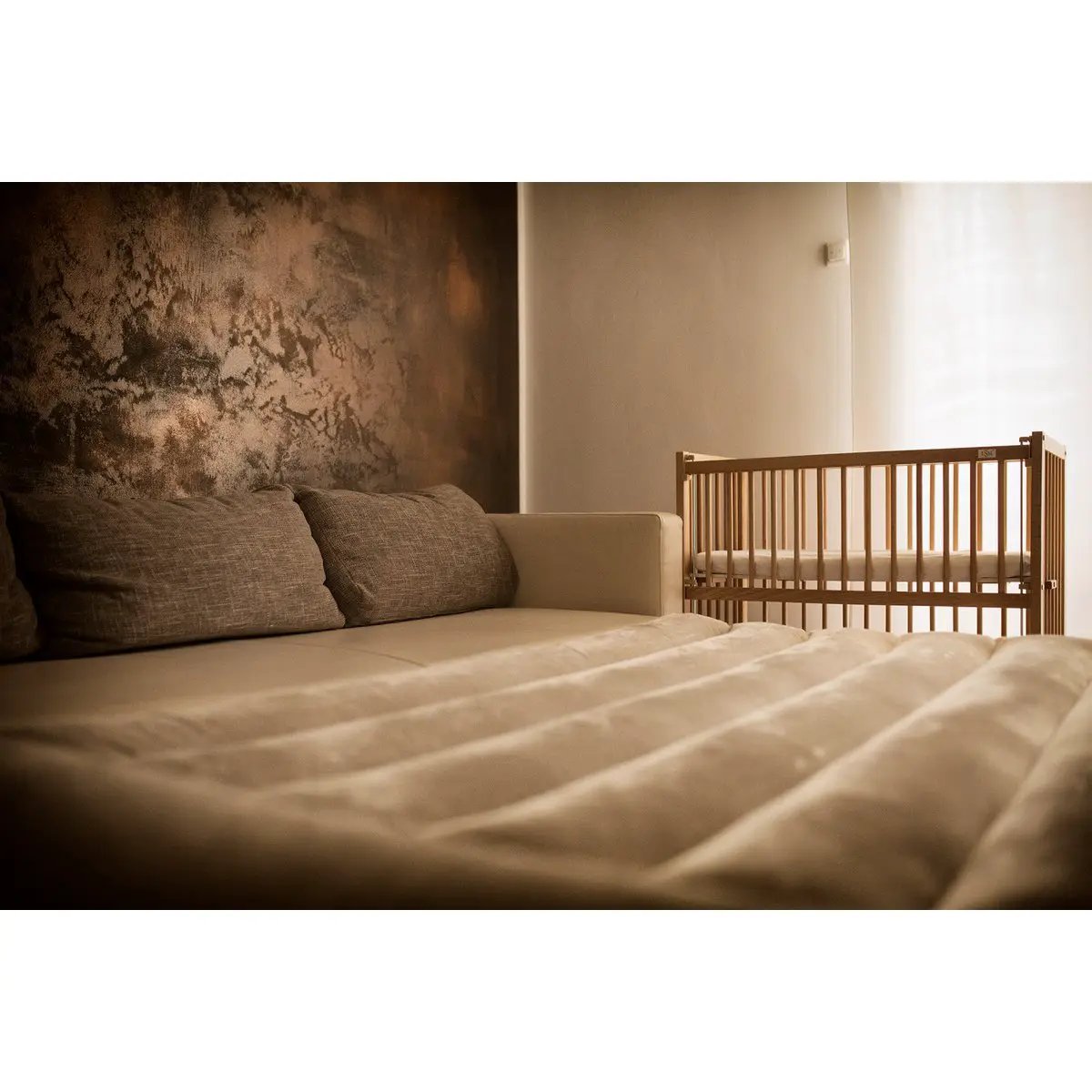 Lit d'appoint Sophie en hêtre naturel, 40x90 cm – tiSsi – vue 4