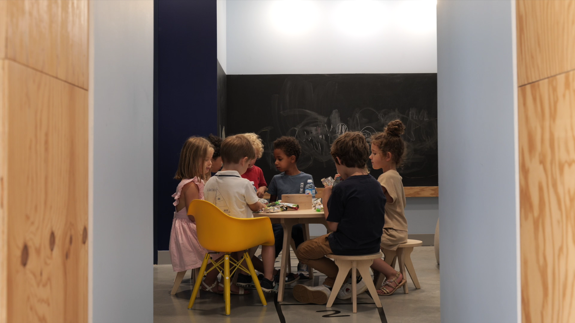 Drawin'Kids - Ensemble Drawin'table + Lot de 4 tabourets - XXL Edition Table de dessin Drawin'Kids Drawin'Kids - Ensemble Drawin'table + Lot de 4 tabourets - XXL Edition myplayground