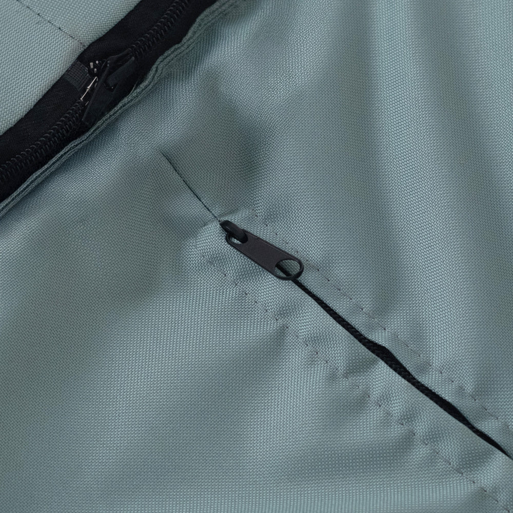 Entretien : facile à nettoyer avec un chiffon humide, surface anti-taches