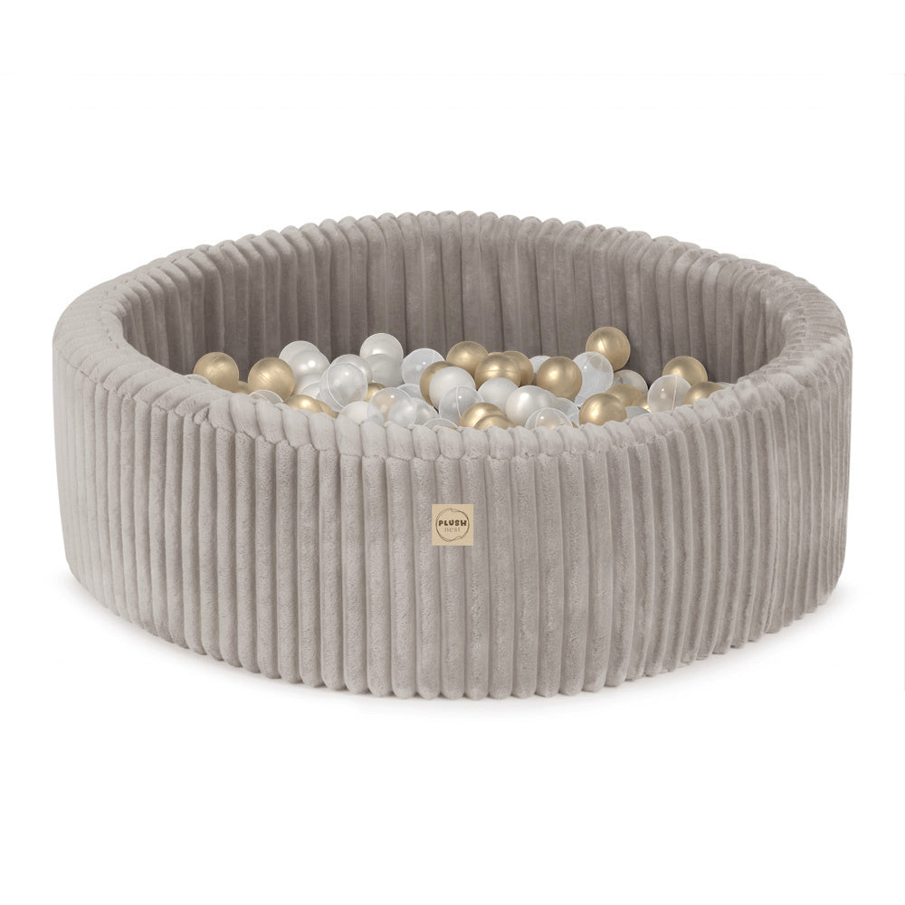 Piscine à balles - ronde 90x30 cm, beige Puffy Lamell (+ 200 boules dorées, perle, transparentes ) – Plush Nest Piscine à balles Misioo Piscine à balles Puffy Lamell beige 90x30 cm – Avec 200 balles – Plush Nest myplayground