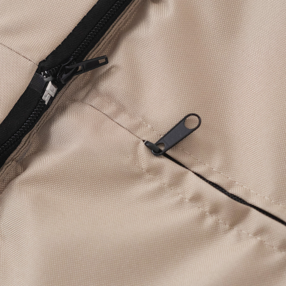 Entretien : facile à nettoyer avec un chiffon humide, surface anti-taches