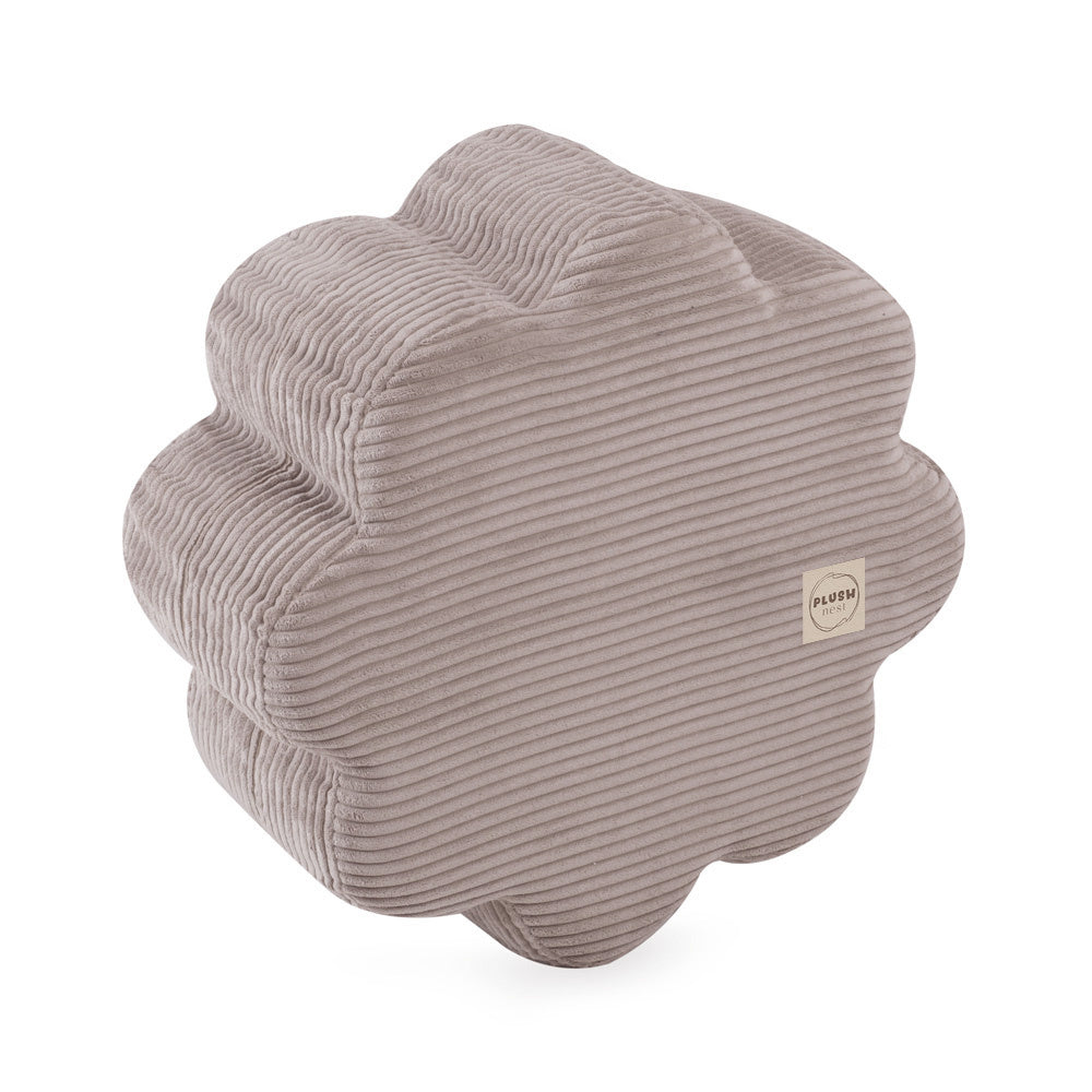 Pouf fleur 54x25 cm - Velours côtelé beige premium - PLUSH NEST  Misioo Pouf fleur 54x25 cm - Velours côtelé beige premium - PLUSH NEST myplayground