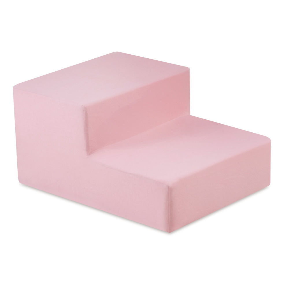 Pierre de passage : 45 x 60 x 30/15 cm, favorise l’équilibre et la coordination