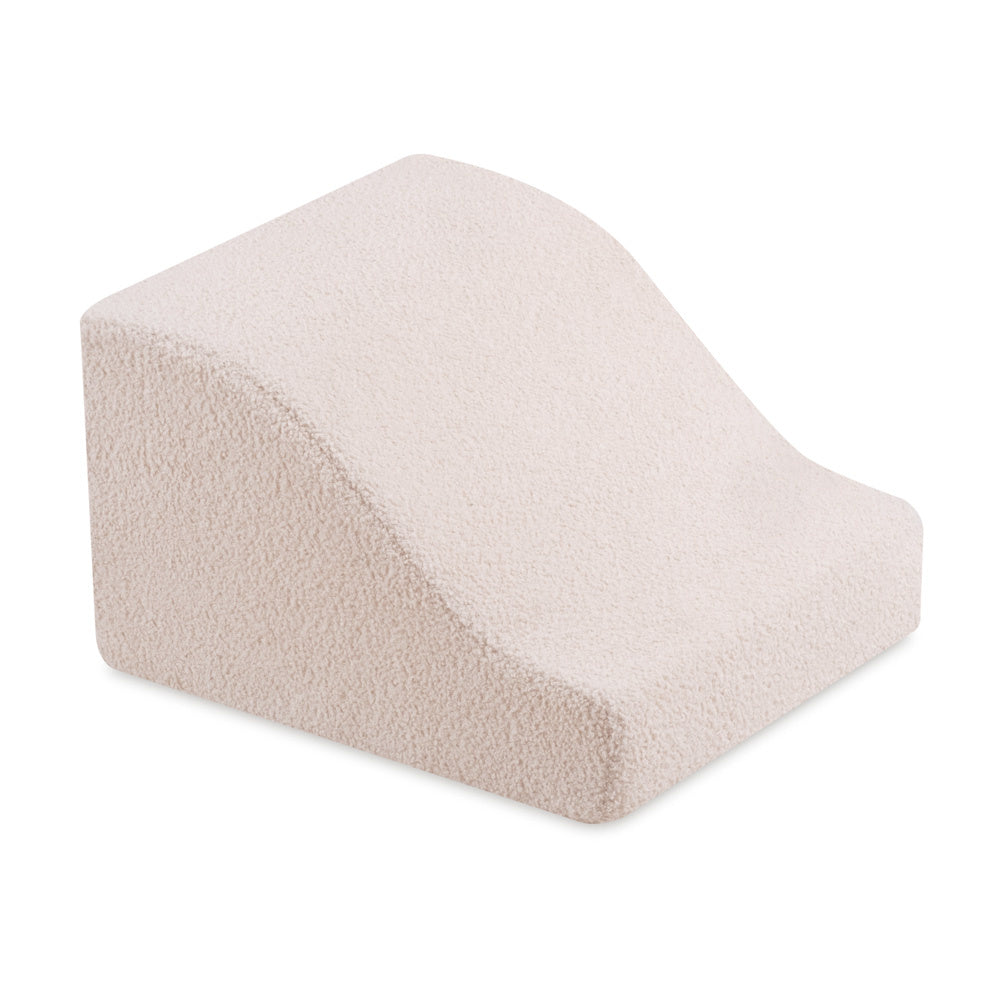 Château de terrain de jeu avec piscine +150 balles (perle, or) – Peau de mouton crème – Plush Nest Misioo myplayground