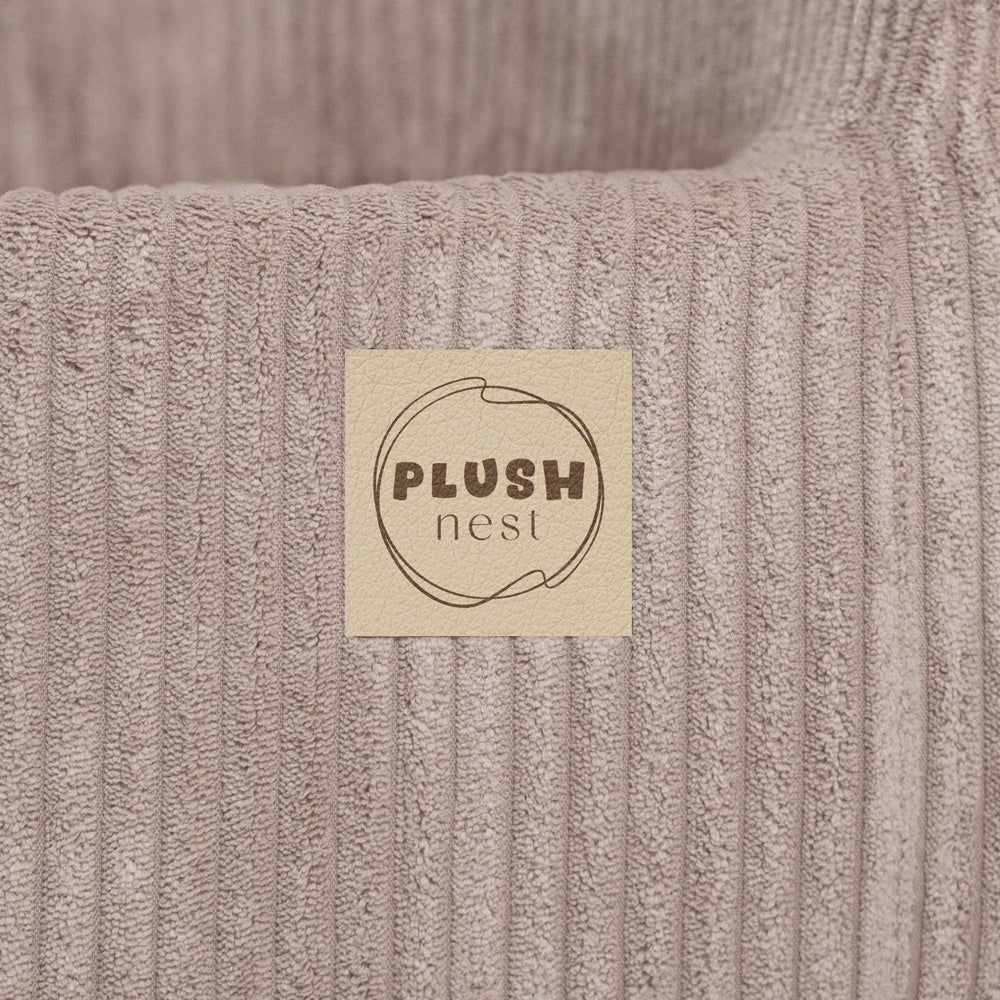 beige, pour un mobilier de chambre attrayant et moderne.