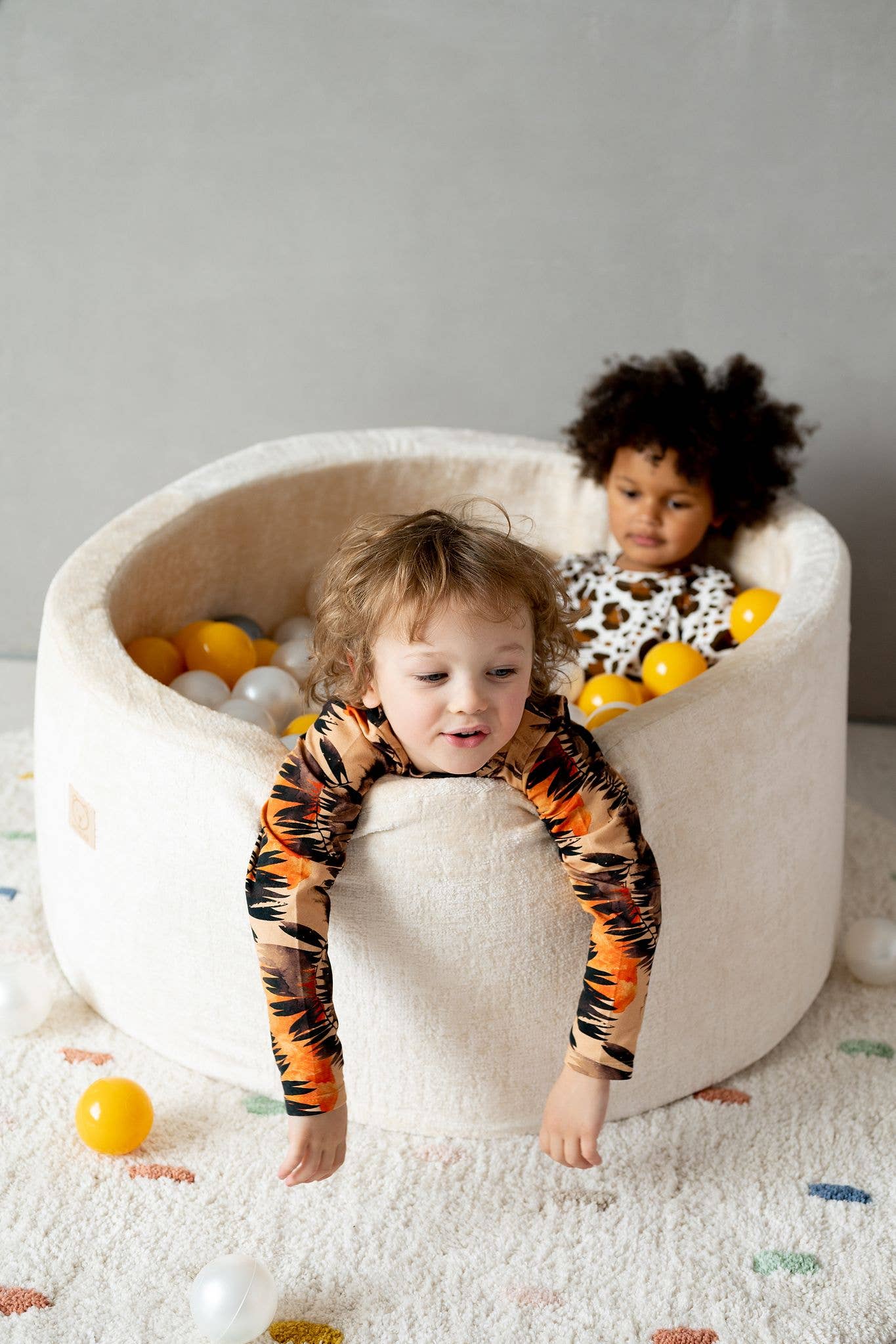 Fosse à billes Misioo « Fluffy » 90x40cm Misioo Fosse à billes Misioo « Fluffy » 90x40cm myplayground