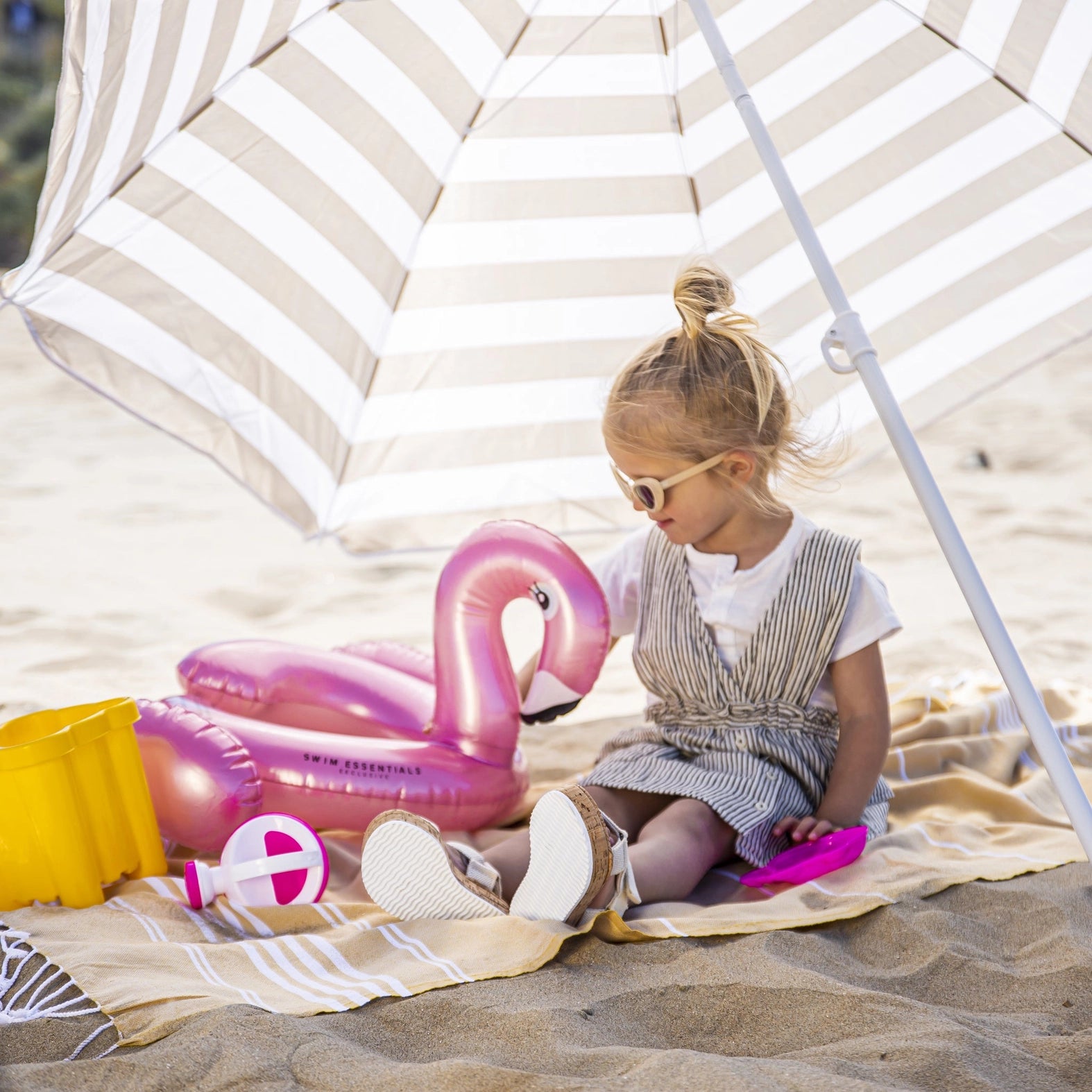 Bouée Flamant Rose 95cm - Swim Essentials Swim Essentials Bouée Flamant Rose 95cm - Swim Essentials myplayground