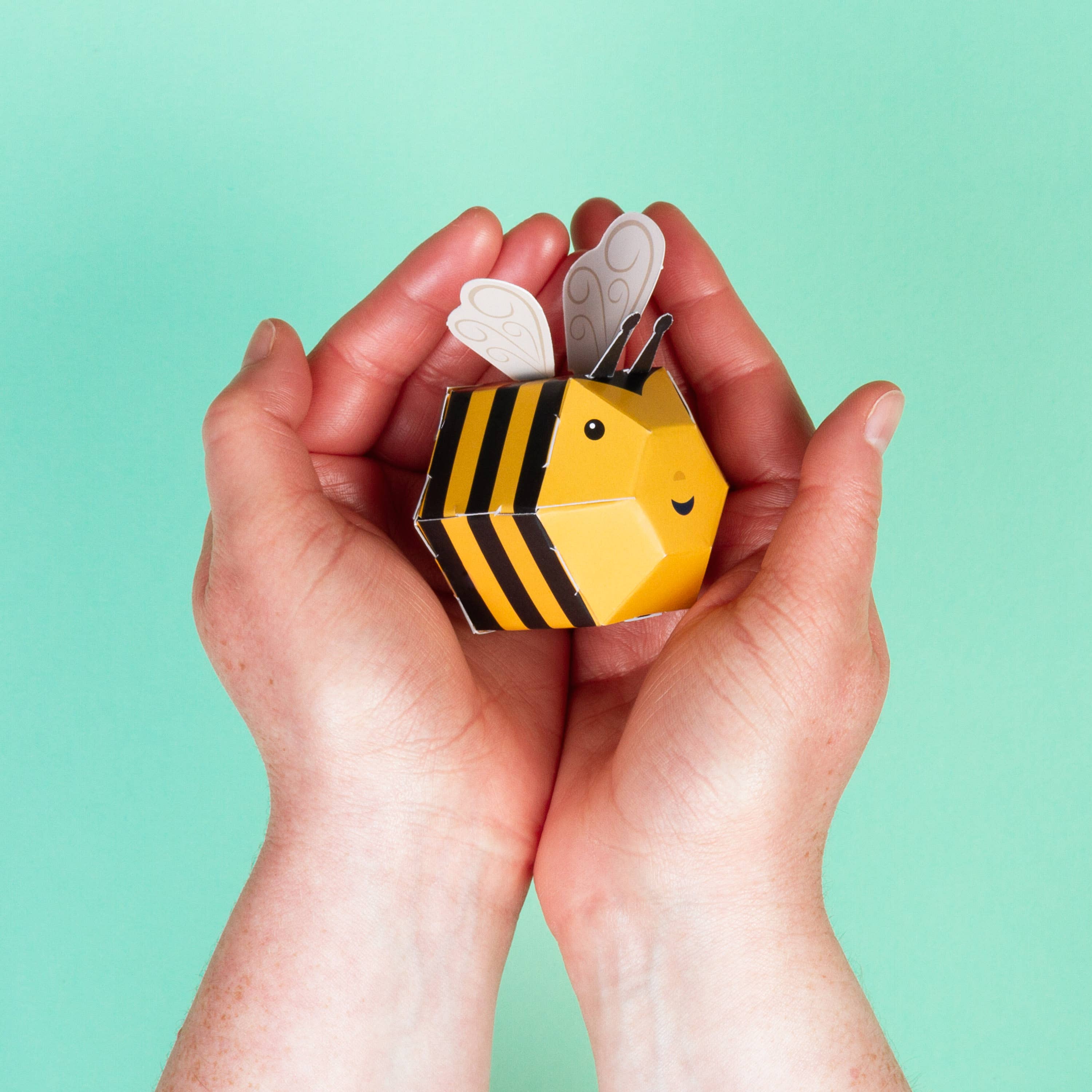 Créez votre propre Buzzy Bumble Bee Clockwork Soldier myplayground