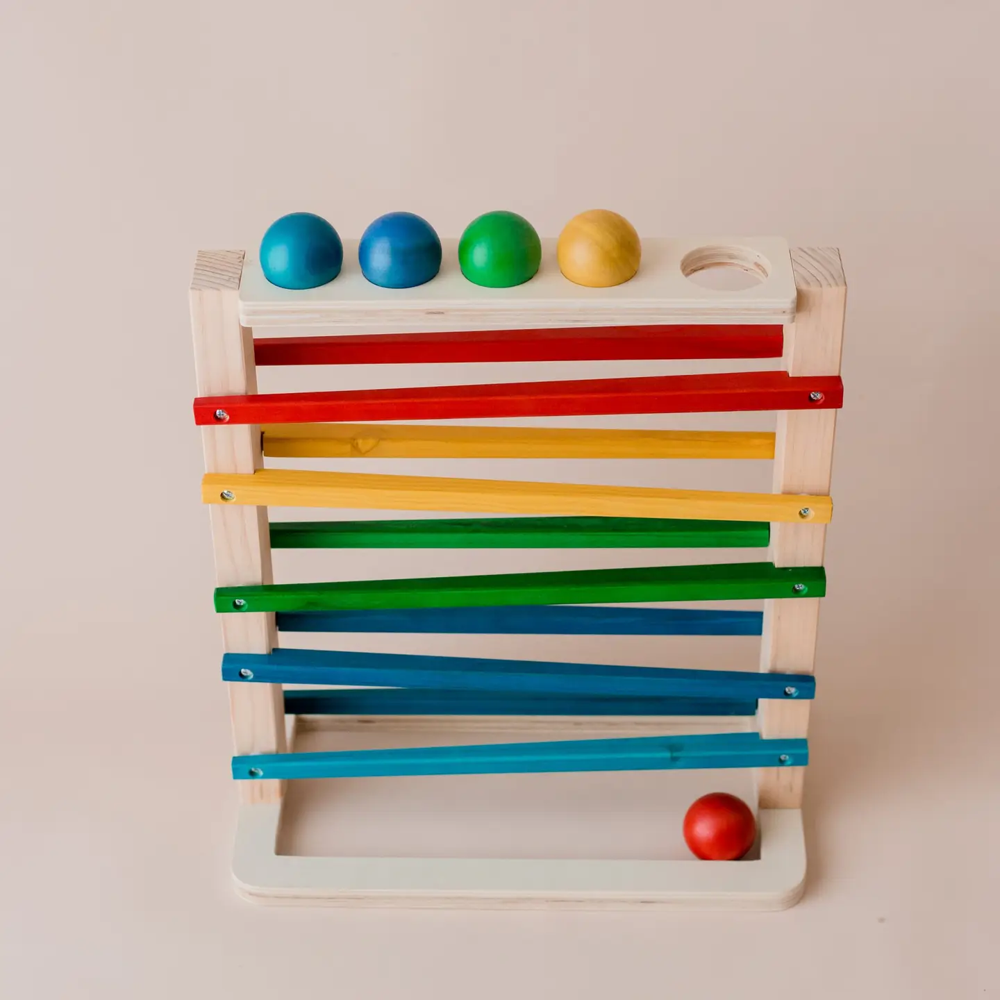 Suivez un support à balles - Qtoys jouet d'éveil QToys USA Suivez un support à balles - Qtoys myplayground