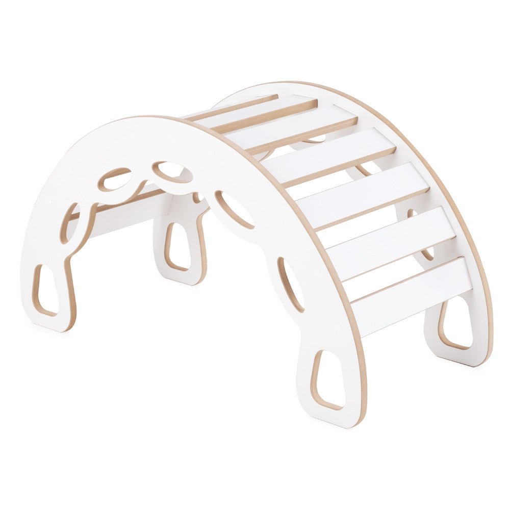 Bascule 4 en 1 - bois blanc, avec mur d’escalade, toboggan et coussin en velours rose, motricité - Plush nest - myplayground