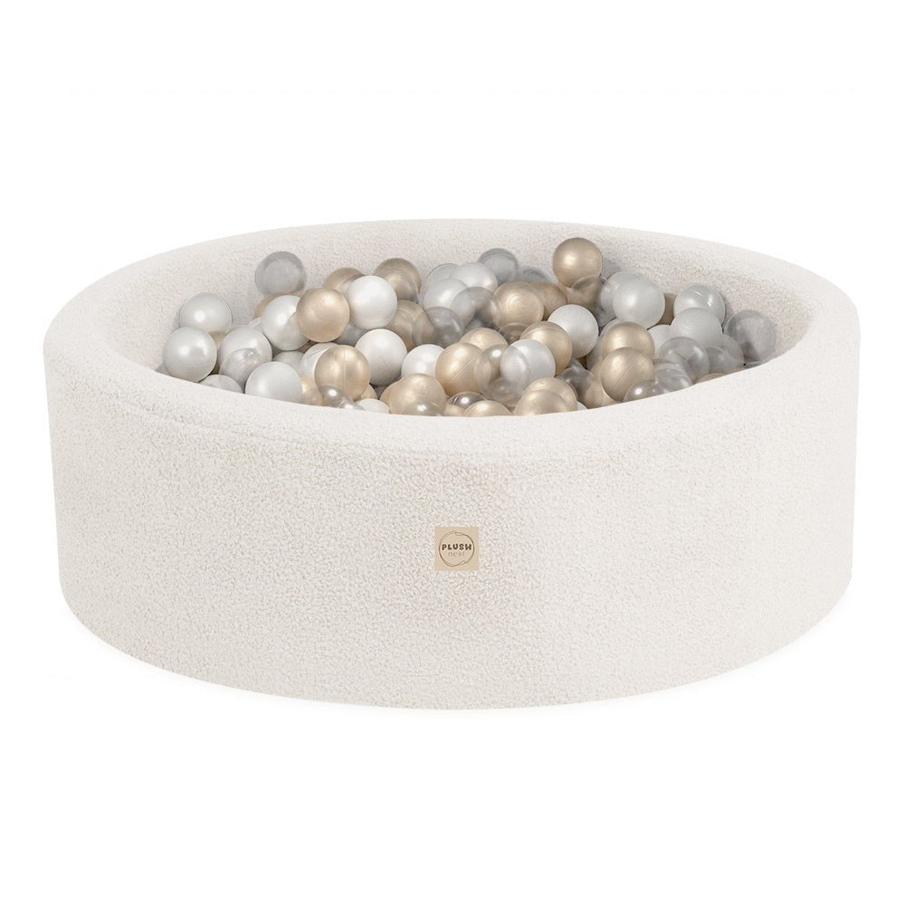 Piscine à balles - ronde 90x30 cm, agneau crème (+ 200 boules or, perle, transparentes) - Plush Nest - Misioo - myplayground