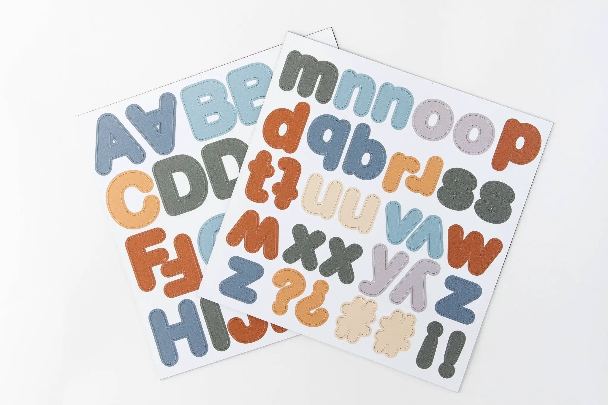 Lettres magnétiques - bleu caramel - lot de 125 magnets by Ferflex
