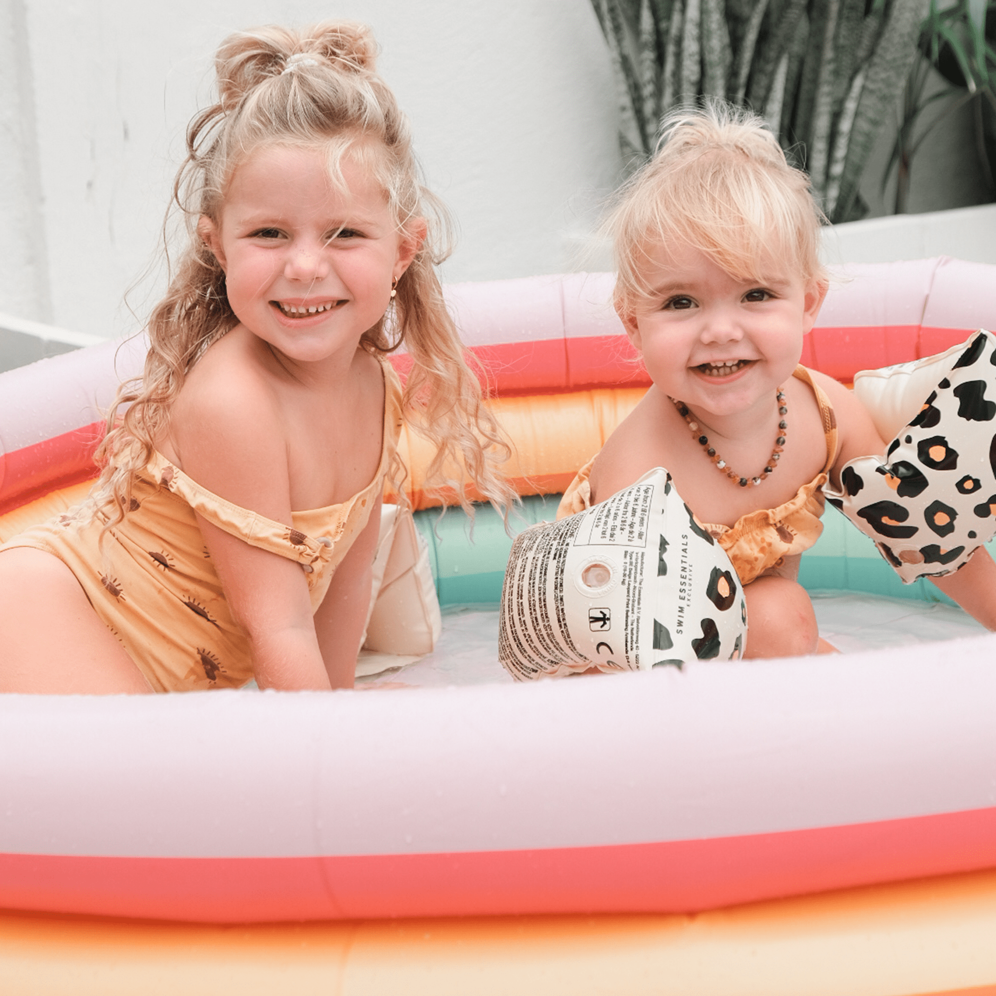 Piscine gonflable - arc - en - ciel, 150 cm - Swim Essentials - myplayground