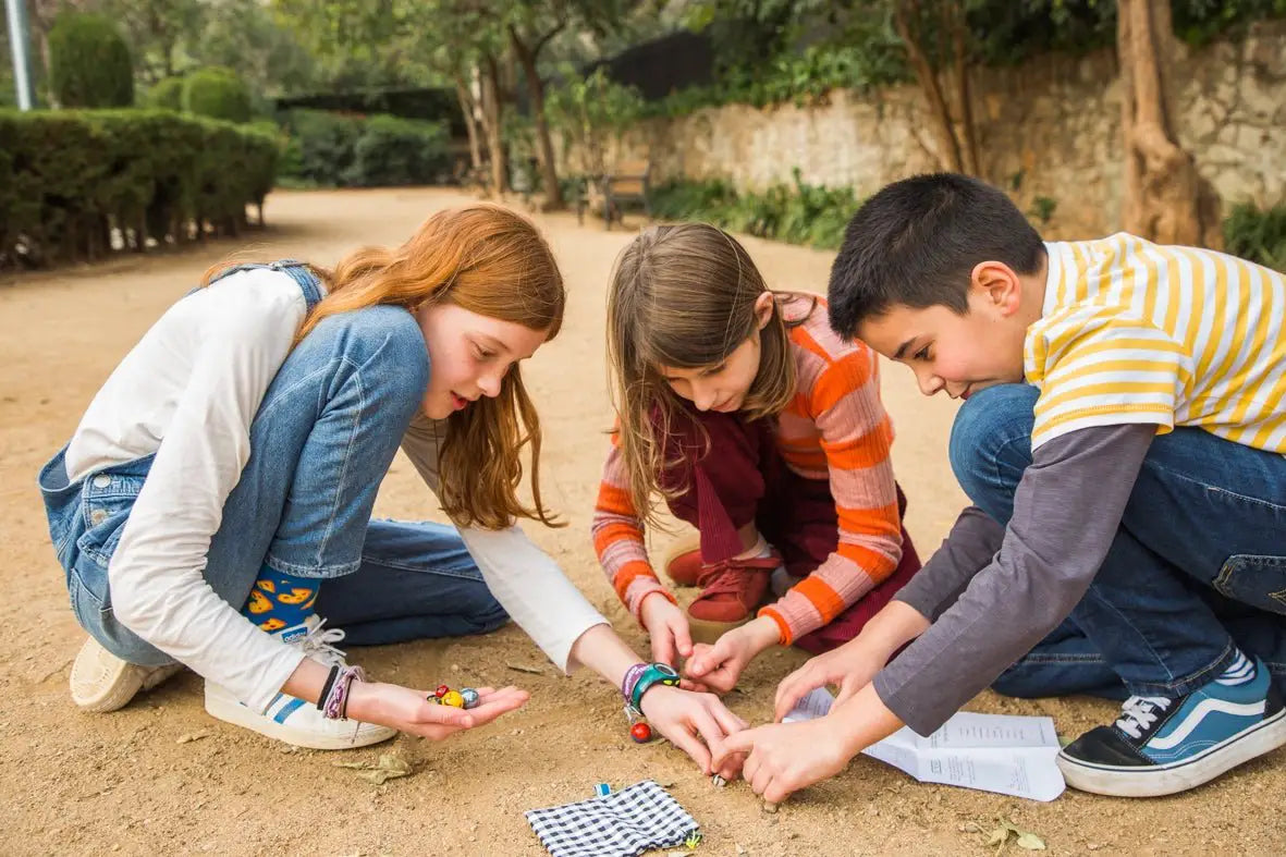 Me&Mine | Ensemble : Jeux de sport pour enfants. by Me&Mine