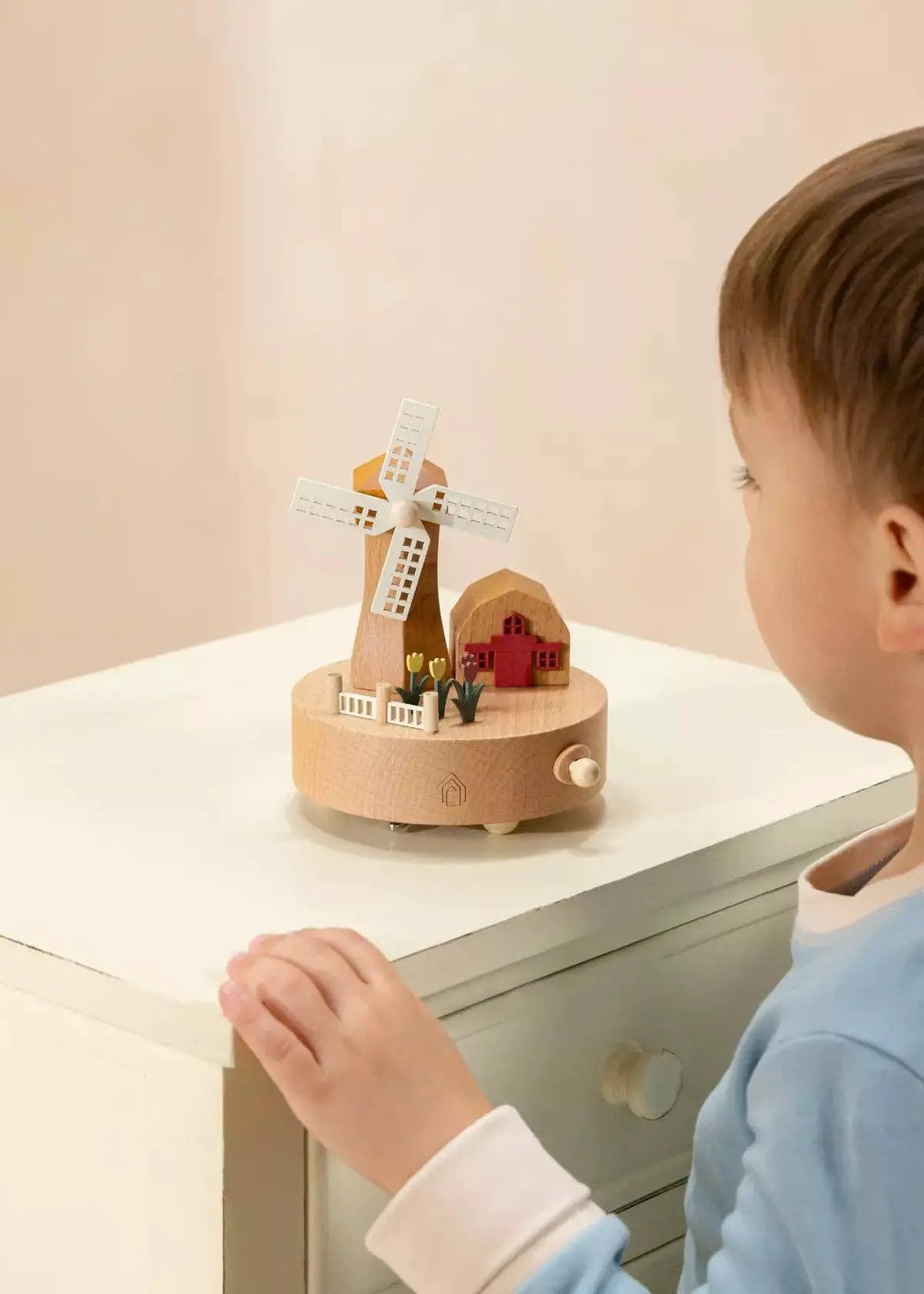 Boîte à musique en bois - The Millhouse - Coco Village by Coco Village