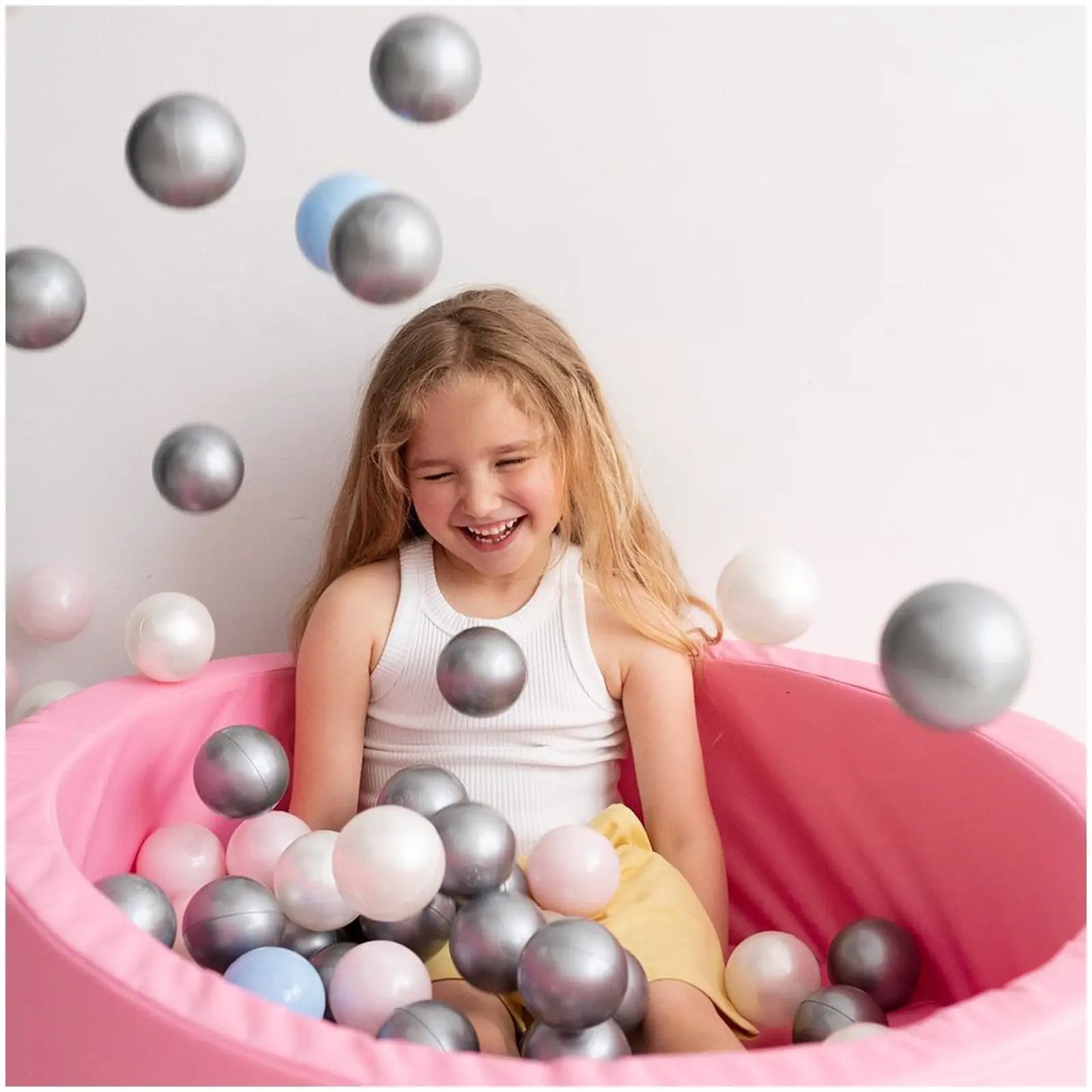 Boule de piscine à balles - 6 cm, lot de 200 pcs : perle, argent, perle rose clair - Plush Nest - Misioo by Misioo