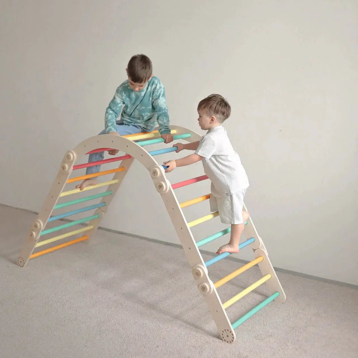 Ensemble d’escalade inclinable (set L avec Rocker) - arc-en-ciel, bois brut (non verni), 18 à 24 mois - BusyKids by BusyKids