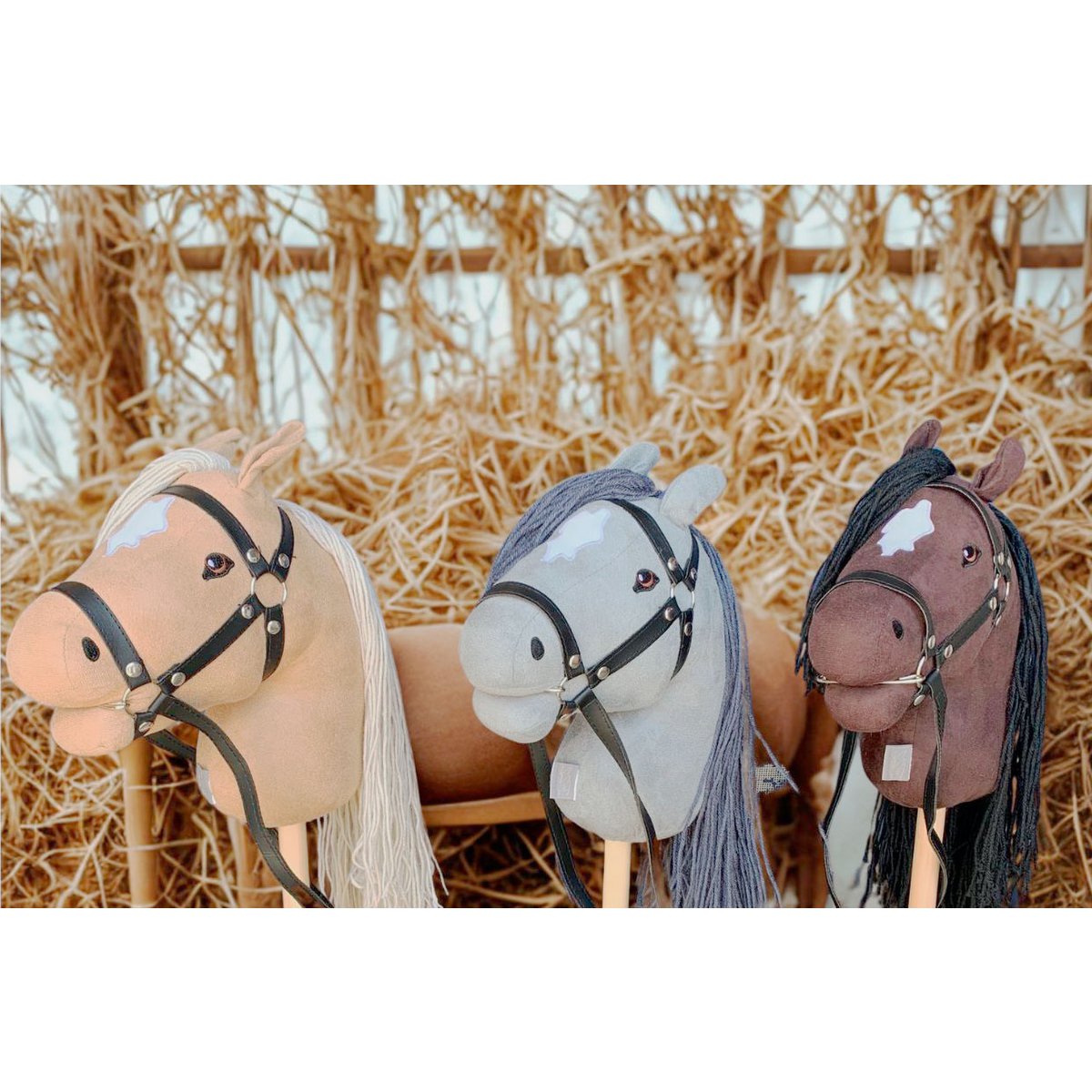ByToiZZ cheval de loisir bouche ouverte gris by ByASTRUP