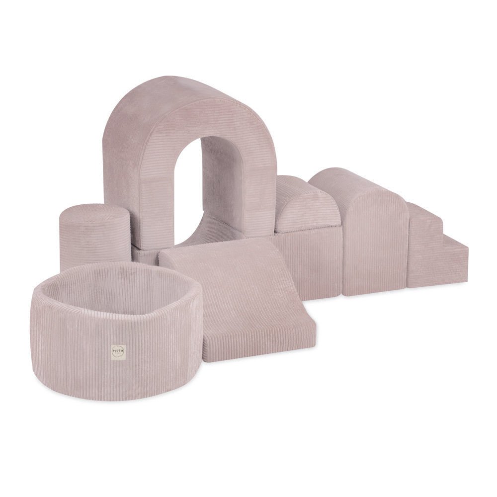 Château de terrain de jeu avec piscine +150 balles (perle, or) – Velours côtelé rose clair premium – Plush Nest - myplayground