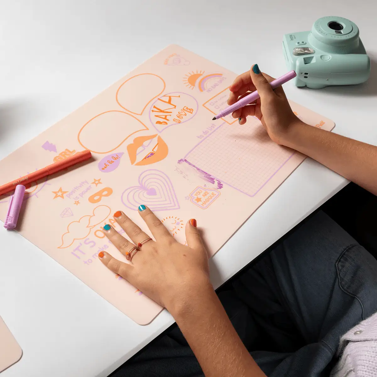 Set de bureau “feelgood” pour adolescentes by SuperPetit
