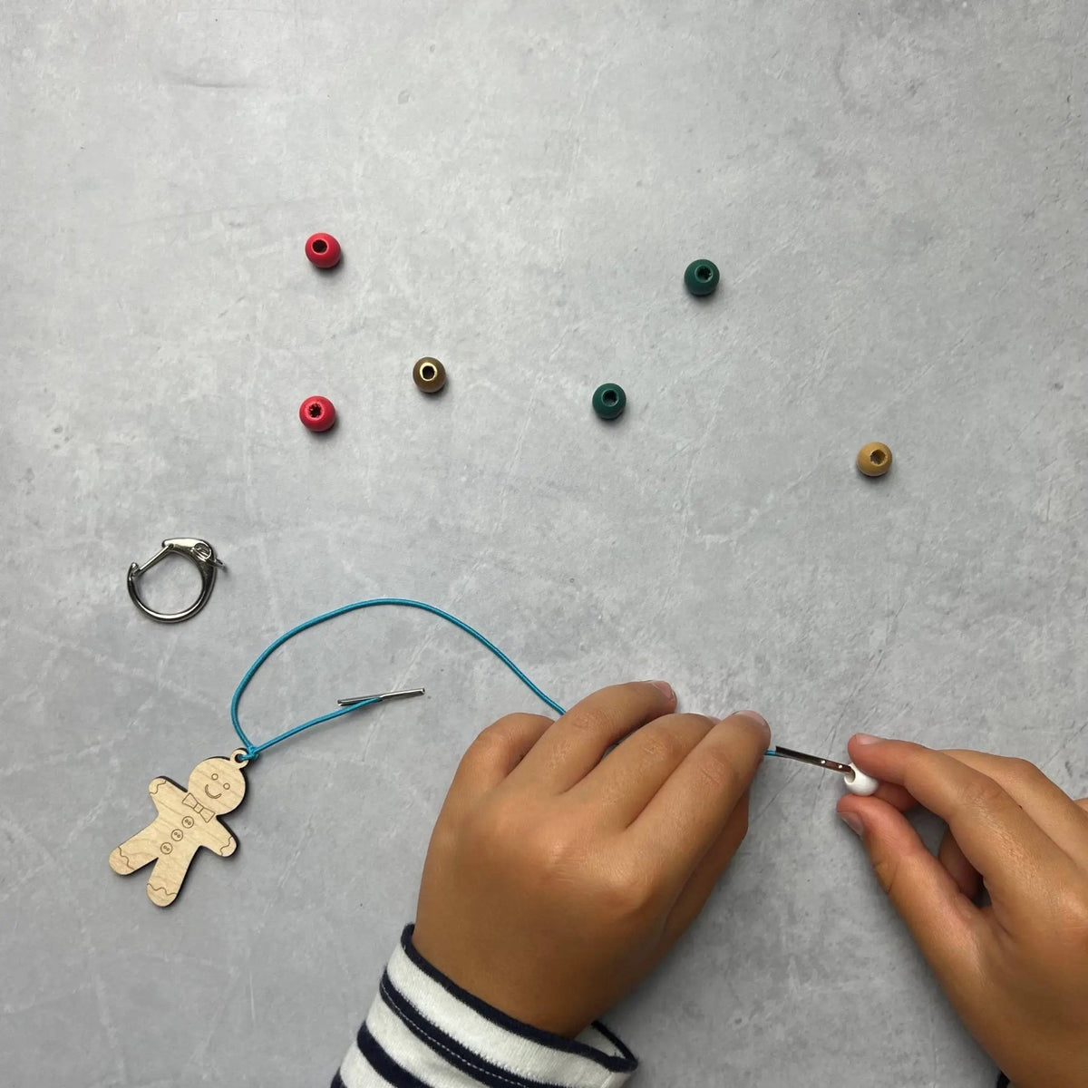 Porte-clés en forme de personnage en pain d'épice by Cotton Twist