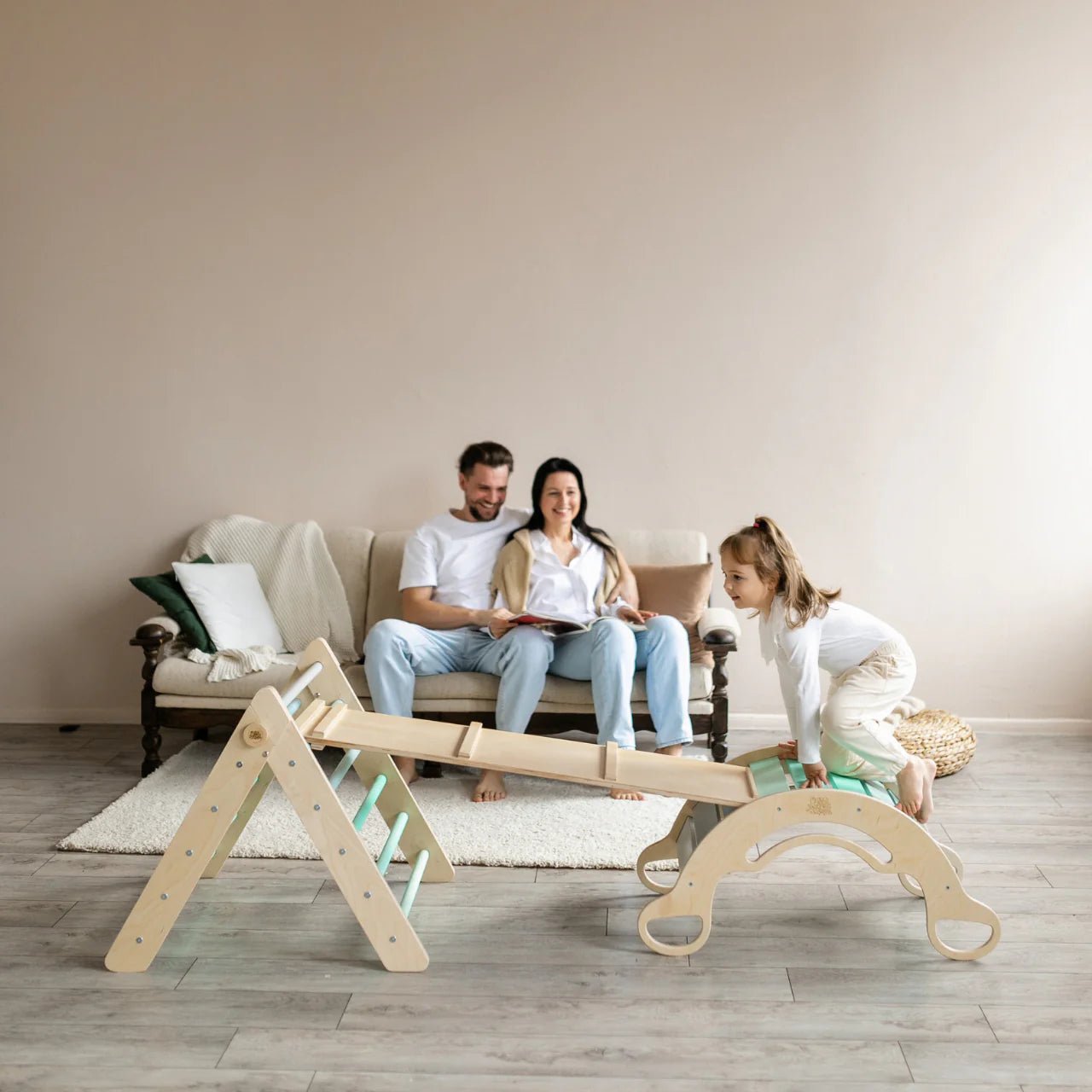 Ensemble triangle pikler + planche + bascule d’équilibre - menthe, bois Natura, 12 à 18 mois - BusyKids - myplayground