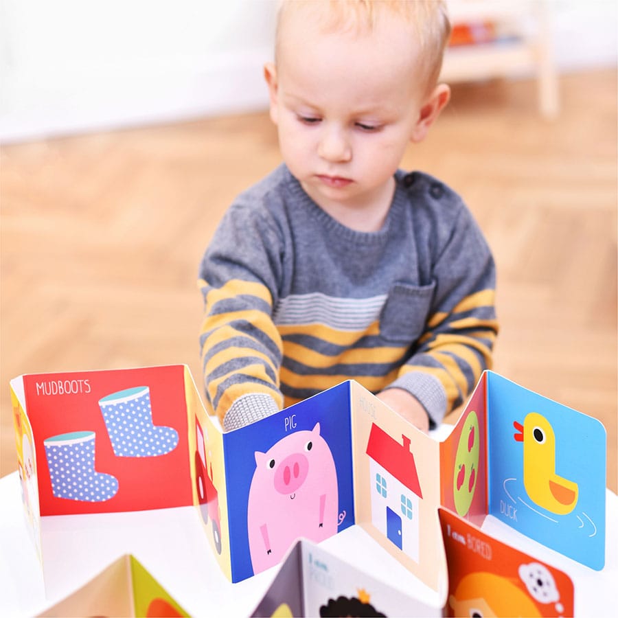 Petite Bibliothèque des Explorateurs - Banana Panda - myplayground