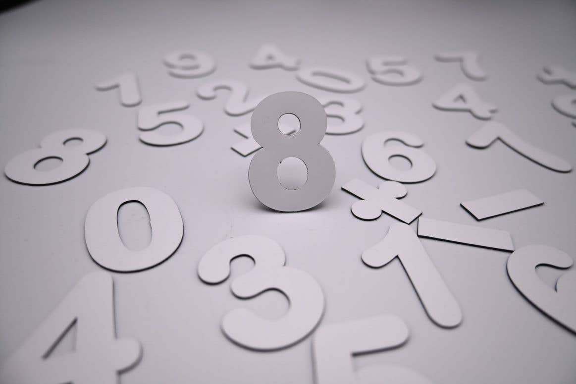 Chiffres magnétiques blancs - lot de 100 magnets - myplayground