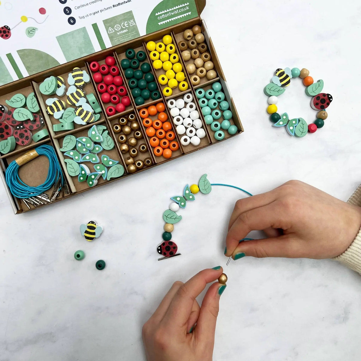 Kit de fabrication de bracelets Minibeast by Cotton Twist