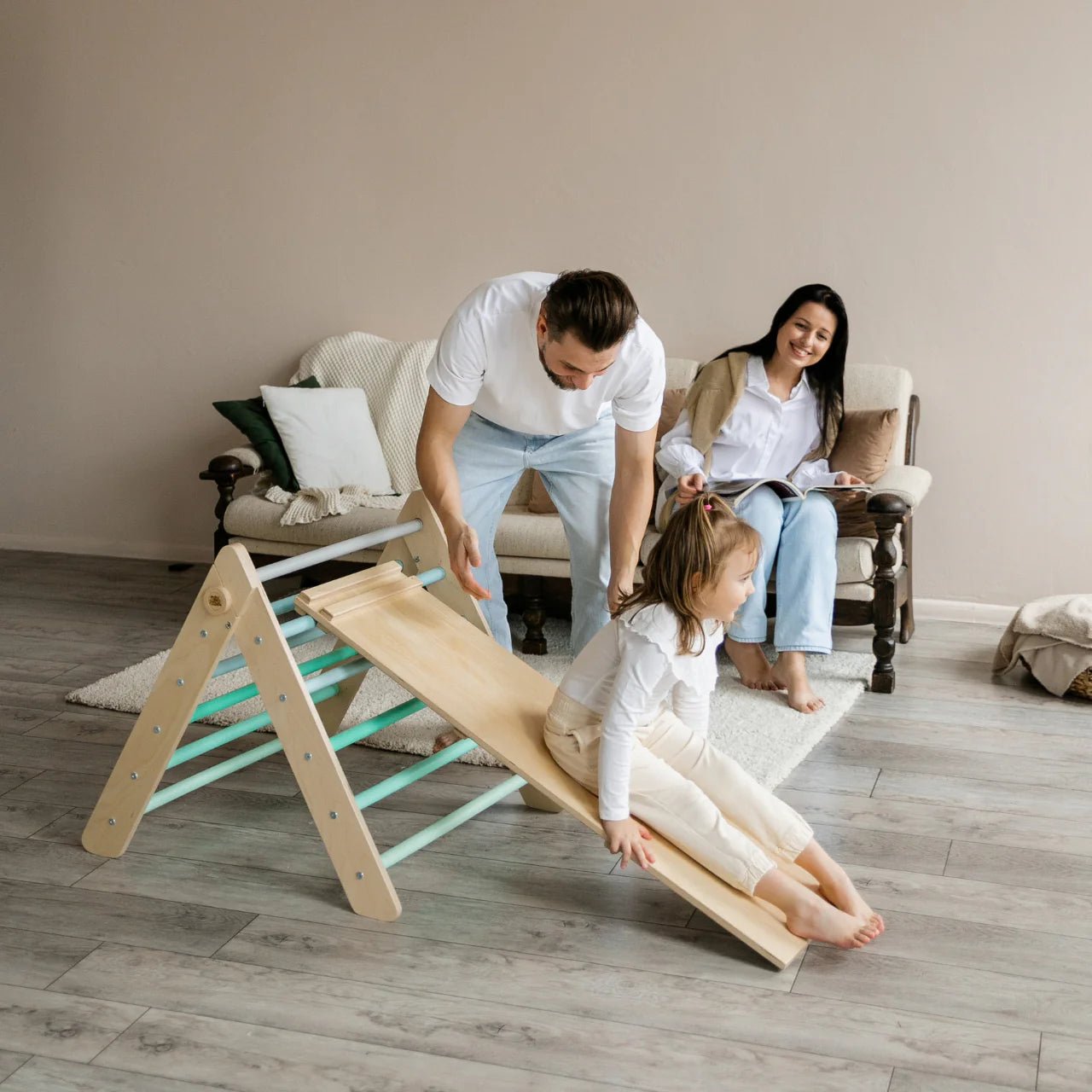 Ensemble triangle pikler et planche à double face - menthe, bois natura, 12 à 18 mois - BusyKids - myplayground