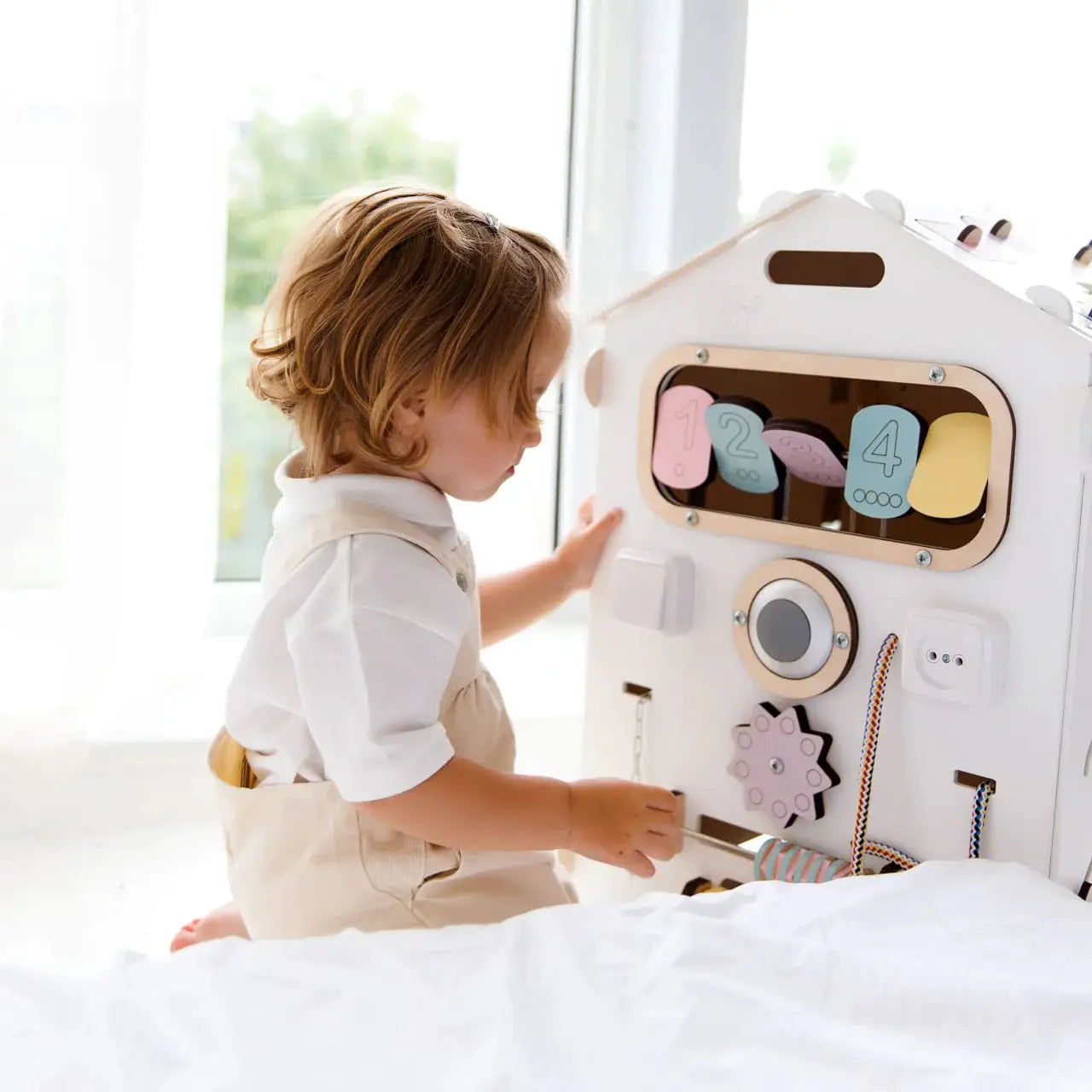 Ensemble Maisonnette et Cube interactif - blanc/pastel, bois Natura, 12 à 18 mois - BusyKids by BusyKids