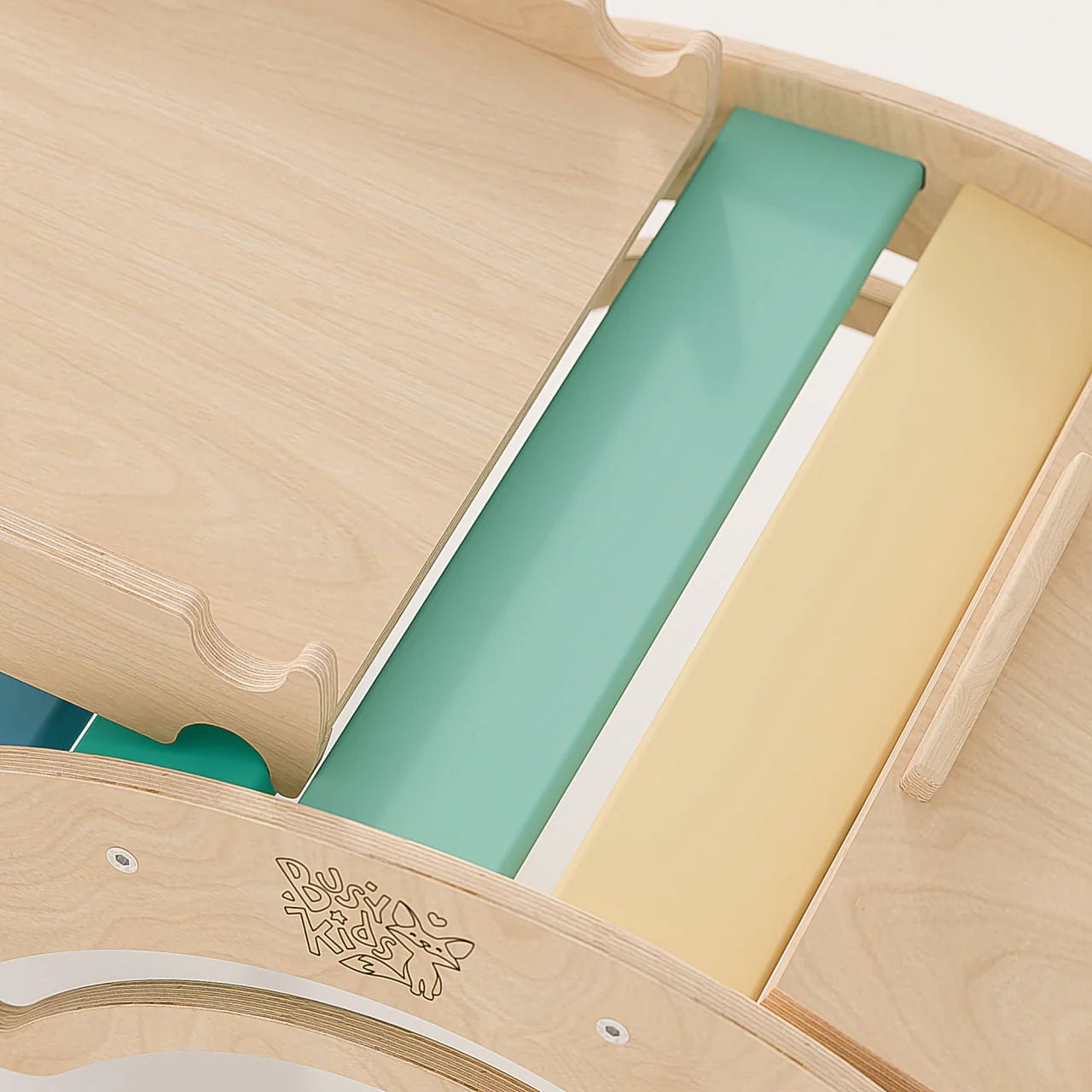 Ensemble (Maxi) Mur Suédois + Triangle Pikler + Bascule + 2 Planches à Double Face - Arc - en - ciel, bois natura, 12 à 18 mois - BusyKids - myplayground