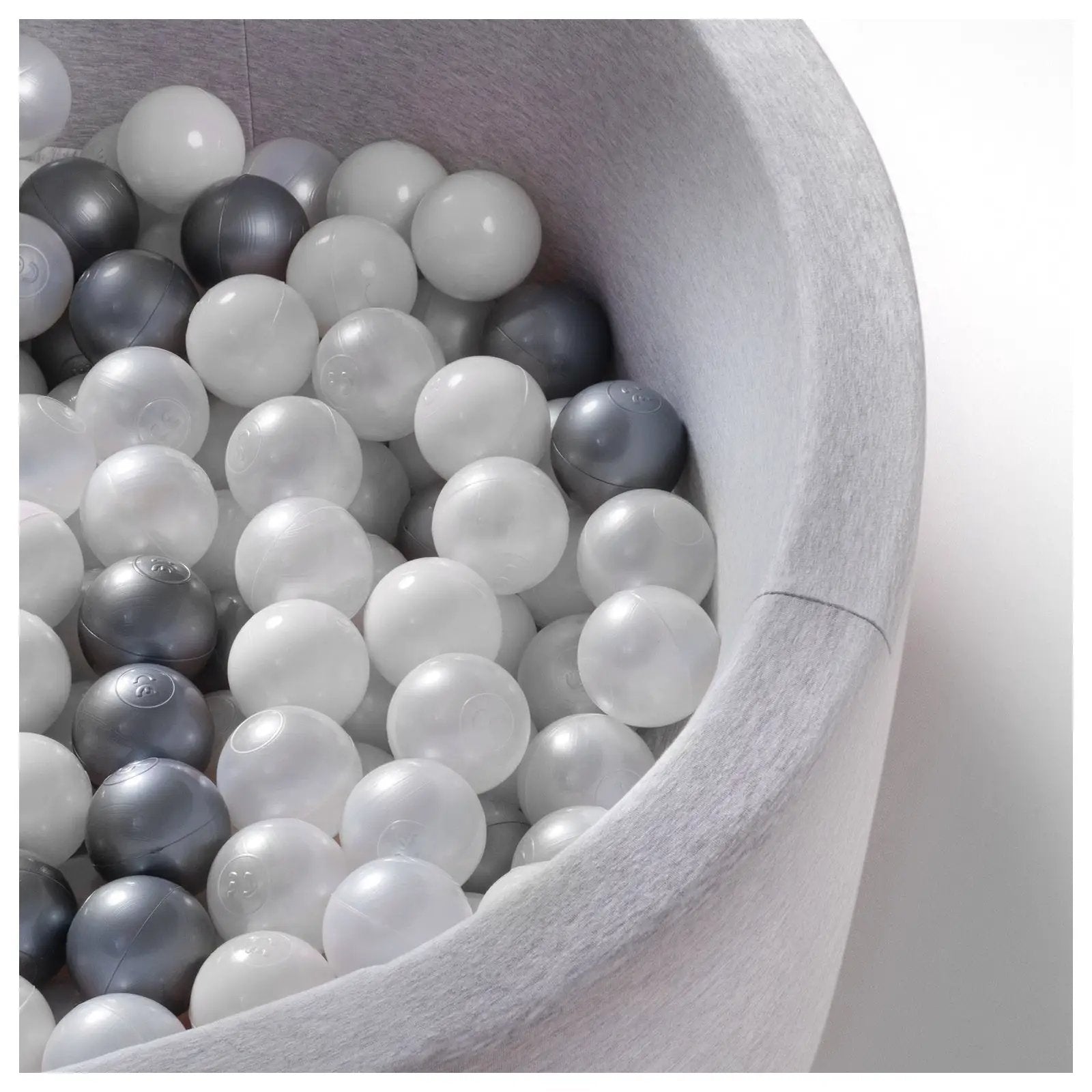 Boule de piscine à balles - 6 cm, lot de 200 pcs : perle, transparentes, argent - Plush Nest - Misioo by Misioo